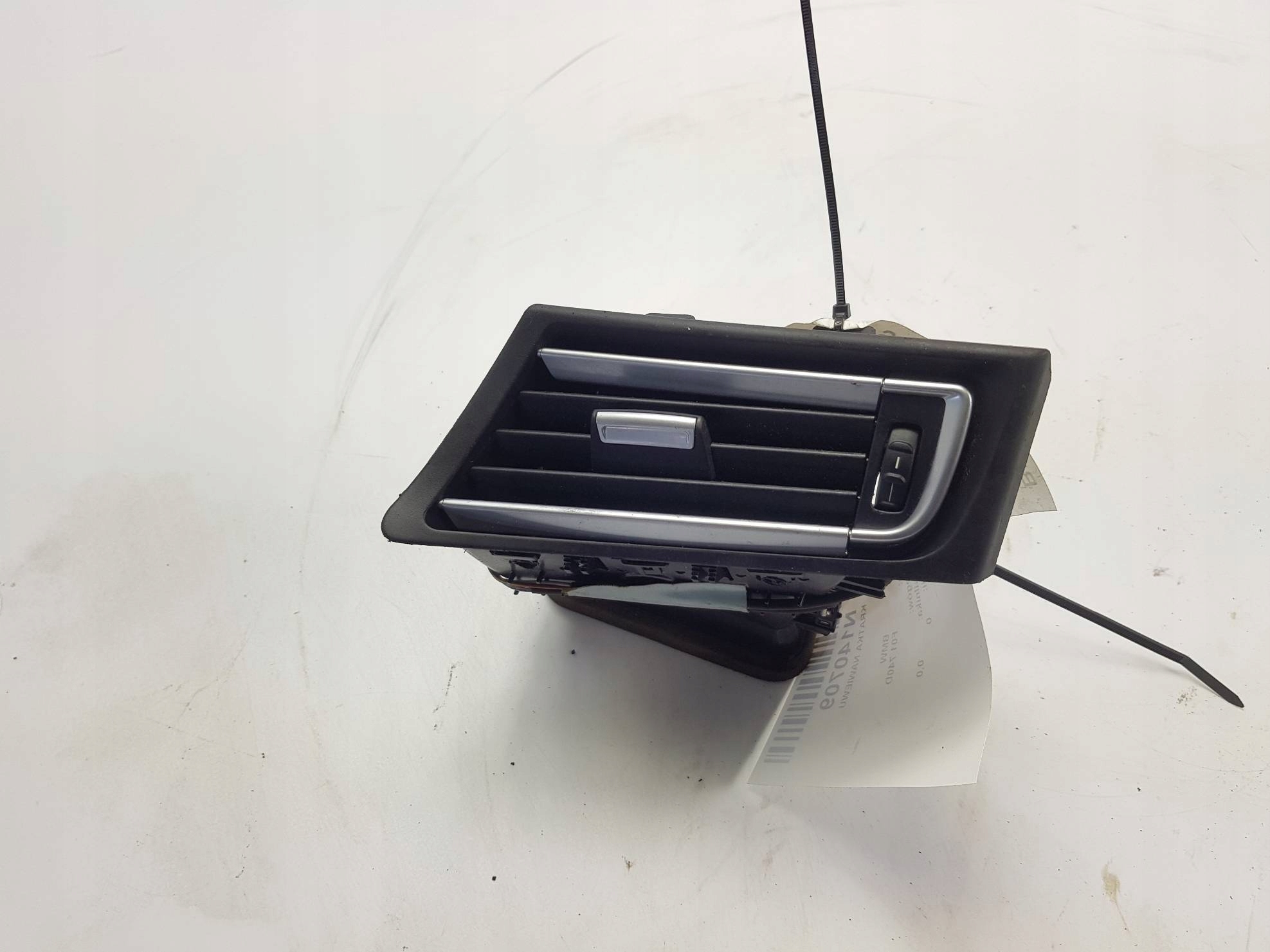 grid air conditioning devices left 9115857 BMW F01 740D