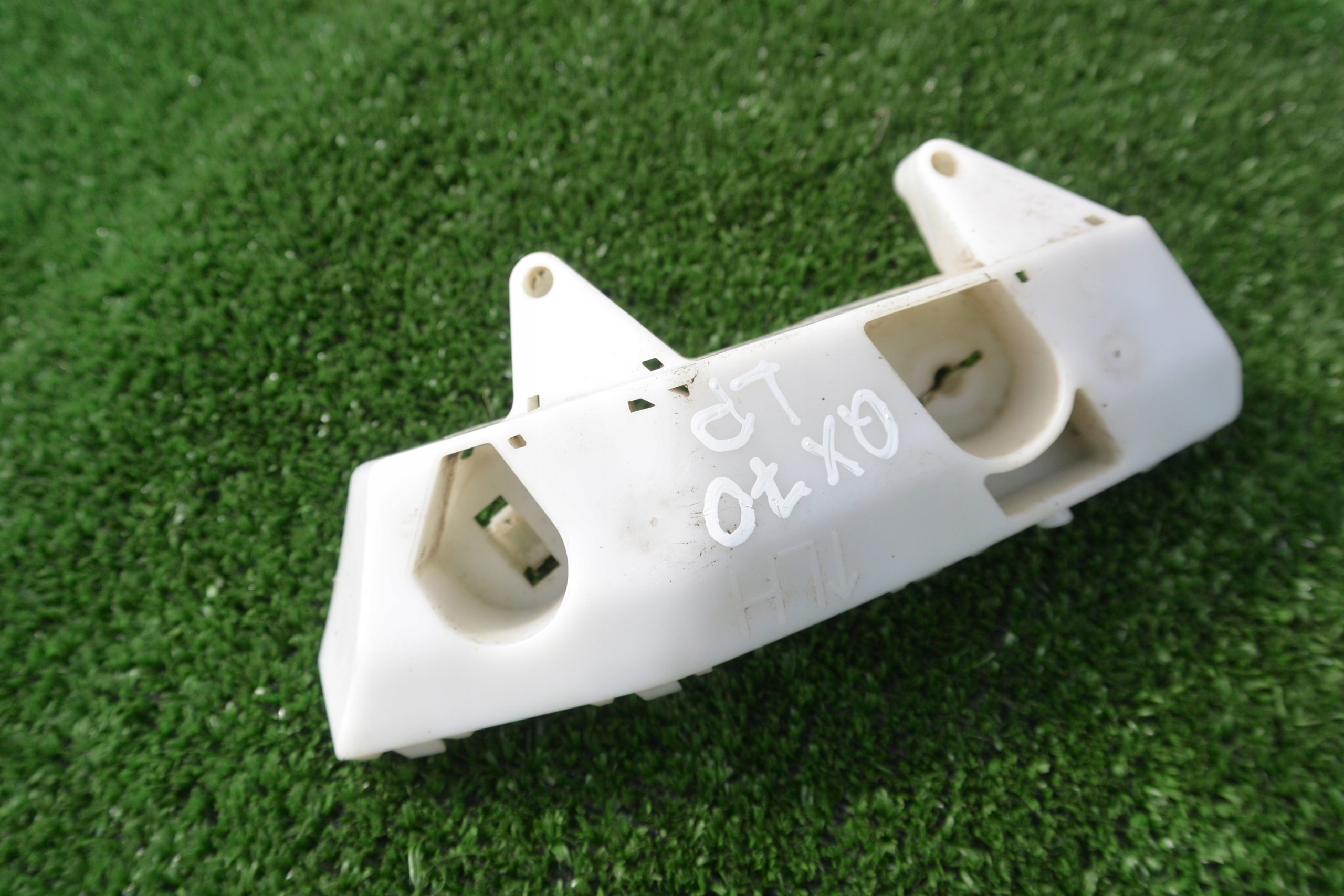Supporto parafango sinistra Anteriore INFINITI QX70 FX30D FX35