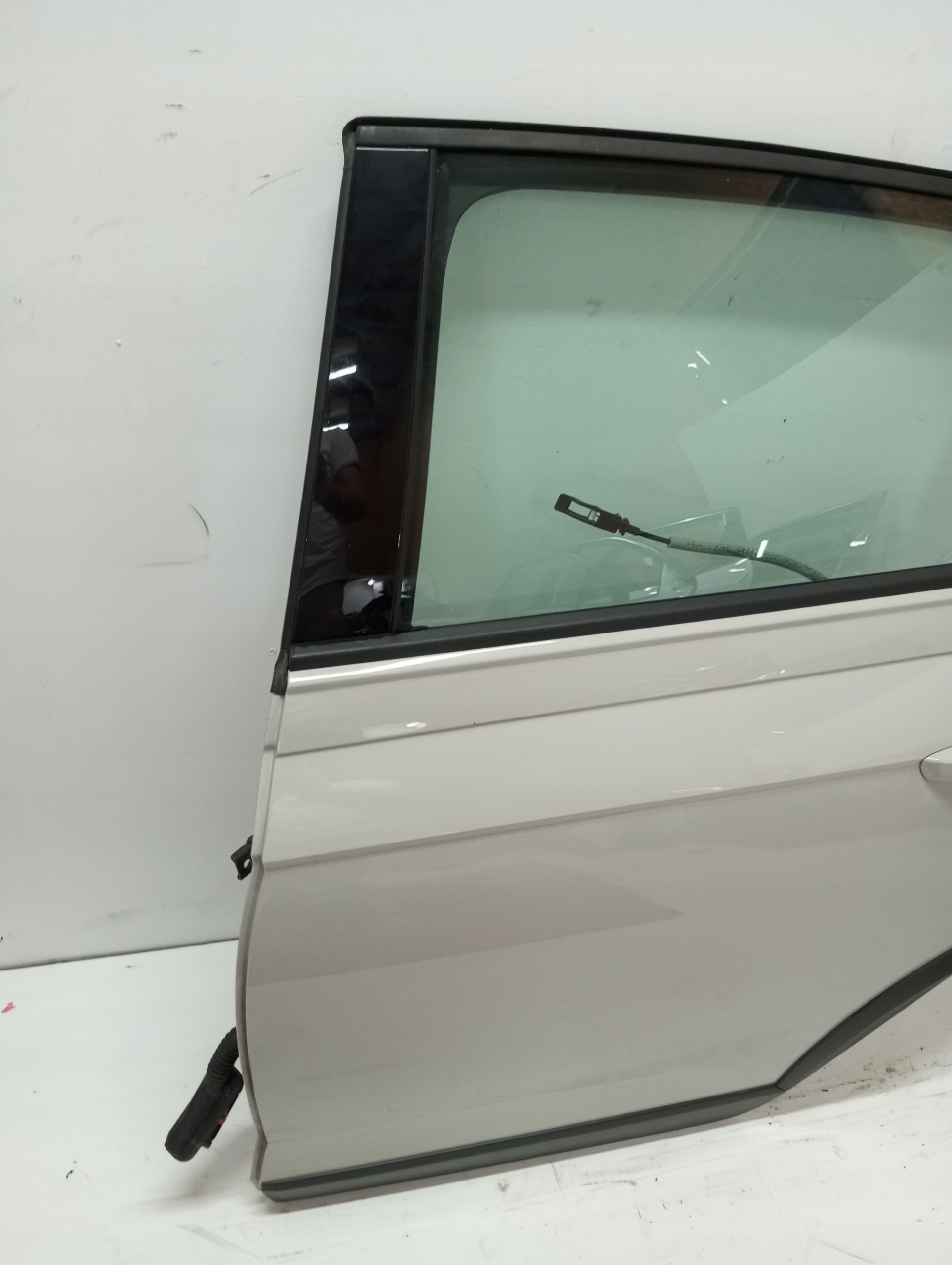 door left rear. VW TAIGO 2G7 23R