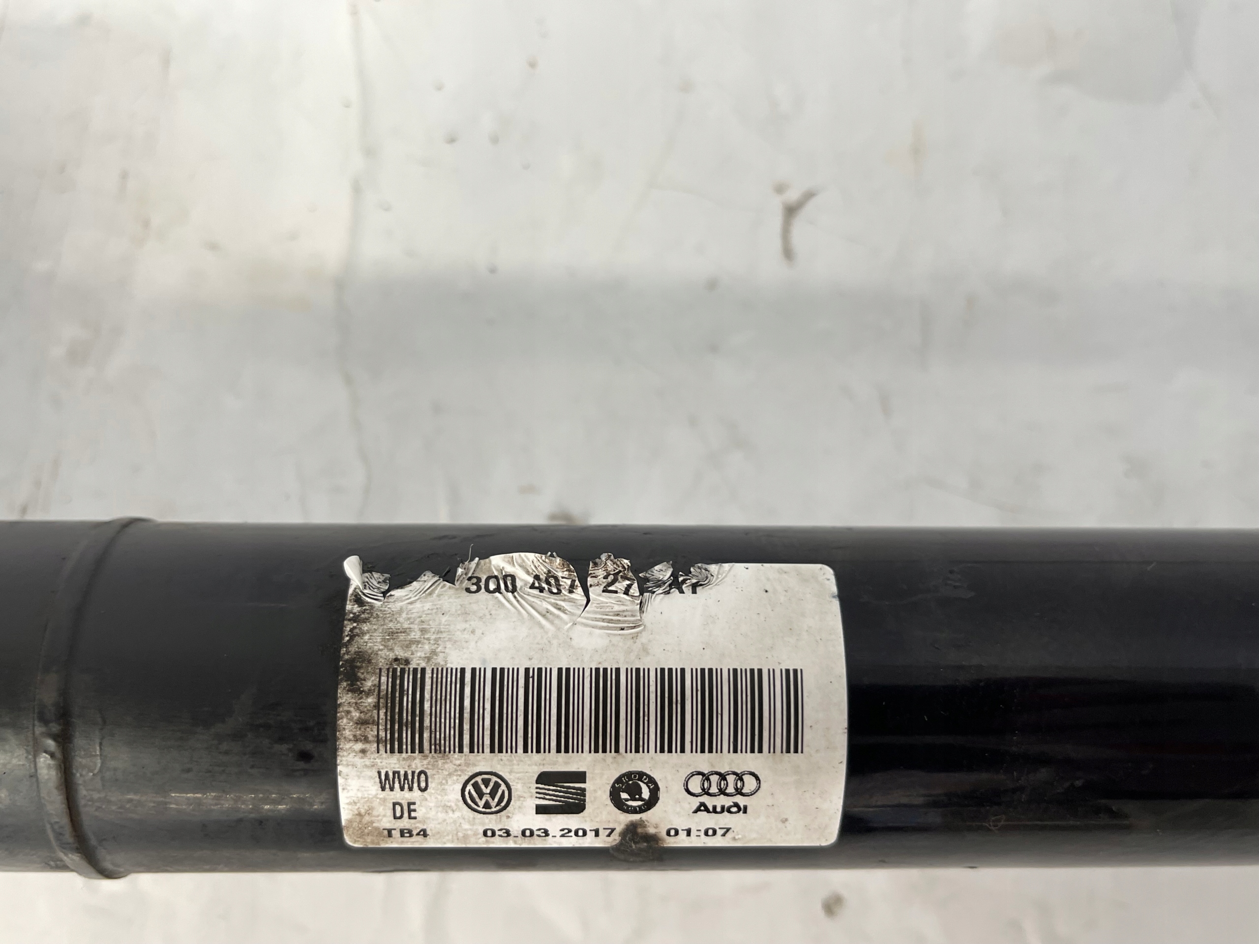 semi-axis right front OE 3Q0407272AT VW PASSAT B8 2.0TDI