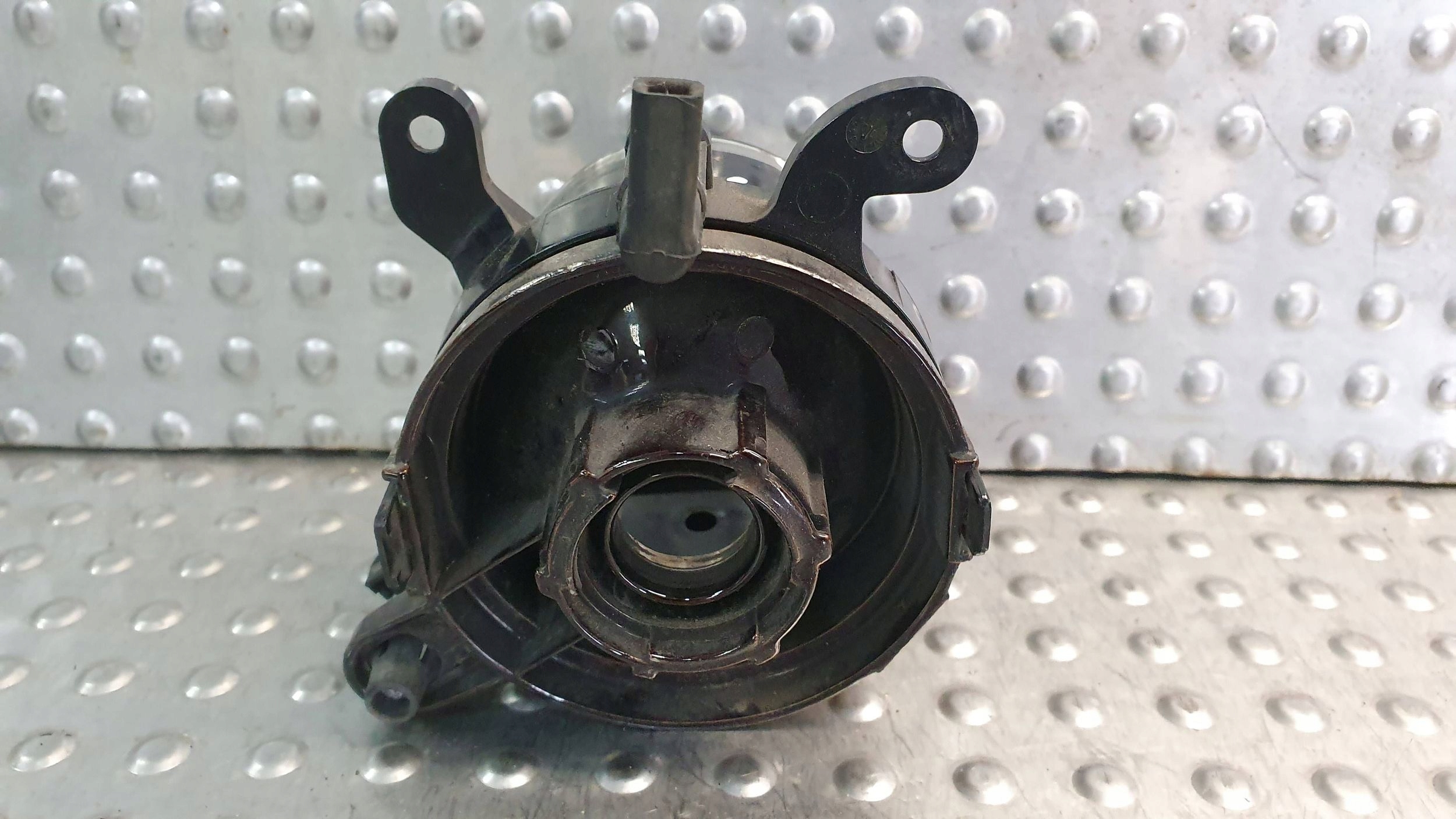 Nebelscheinwerfer links BMW 3 E46 COUPE CABRIO LIFT 01- 8371907
