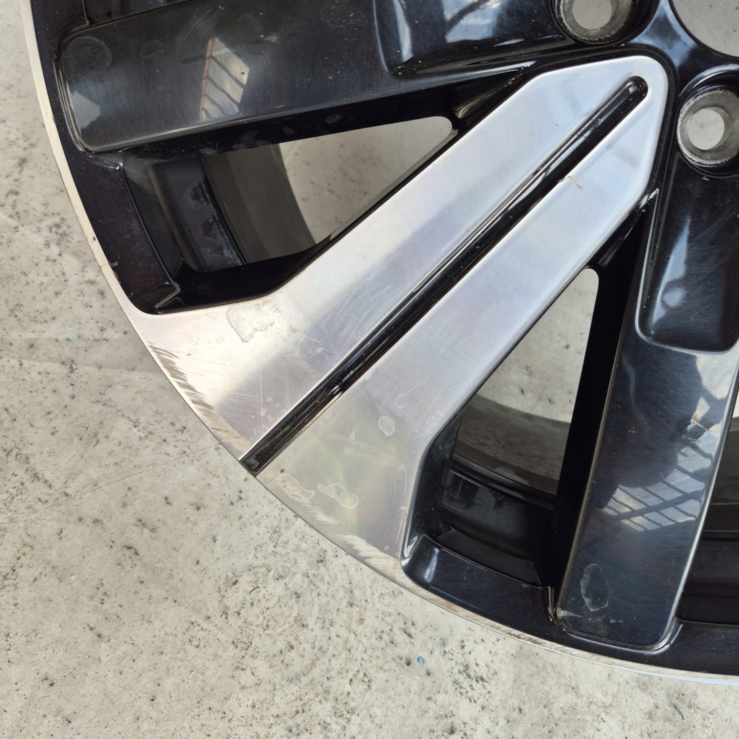 VOLVO disc aluminium 18" 32143628