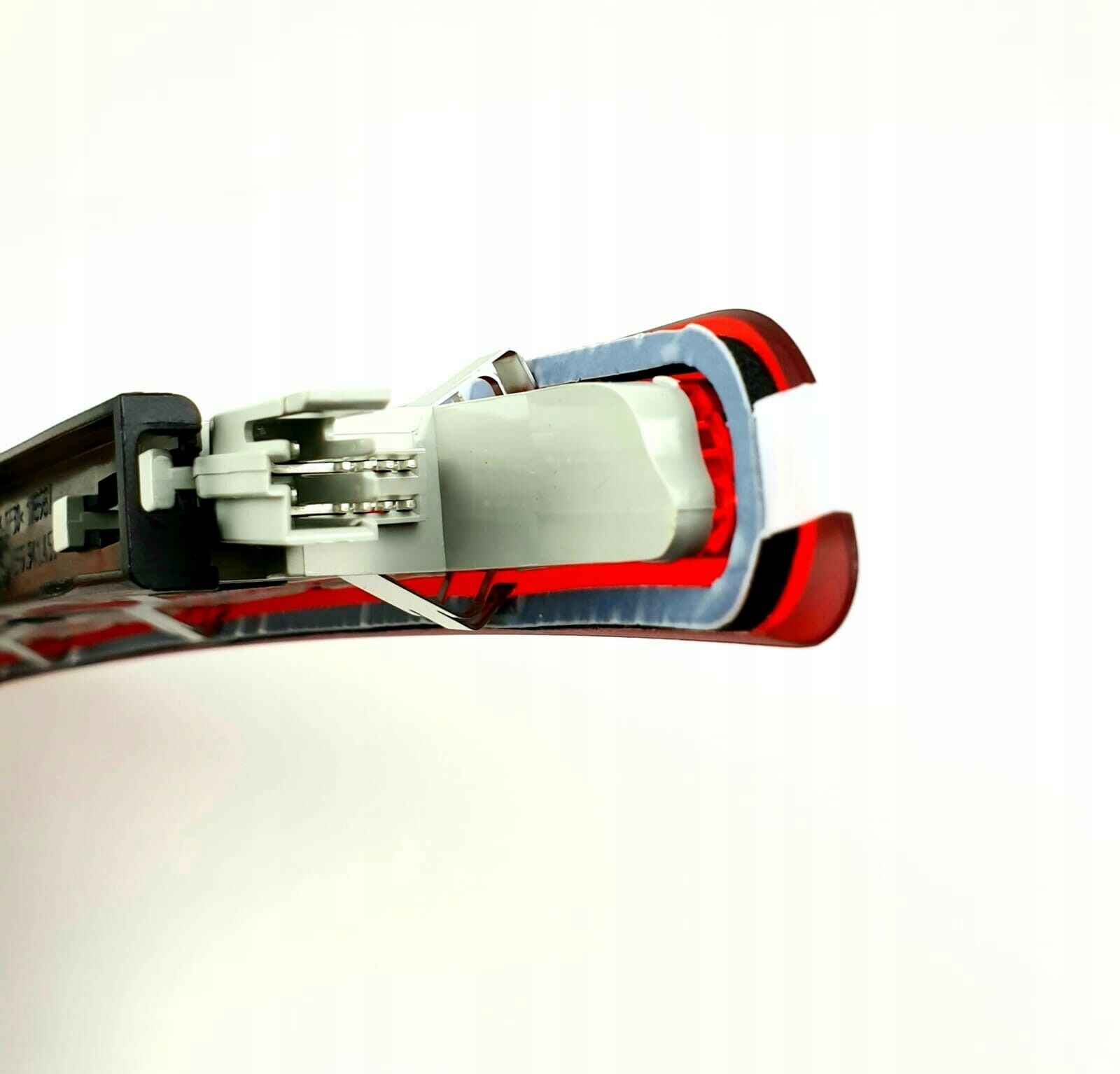 SKODA OCTAVIA SUPERB TRZECIA LAMPA STOPU TYLNA TYŁ Źródło światła LED