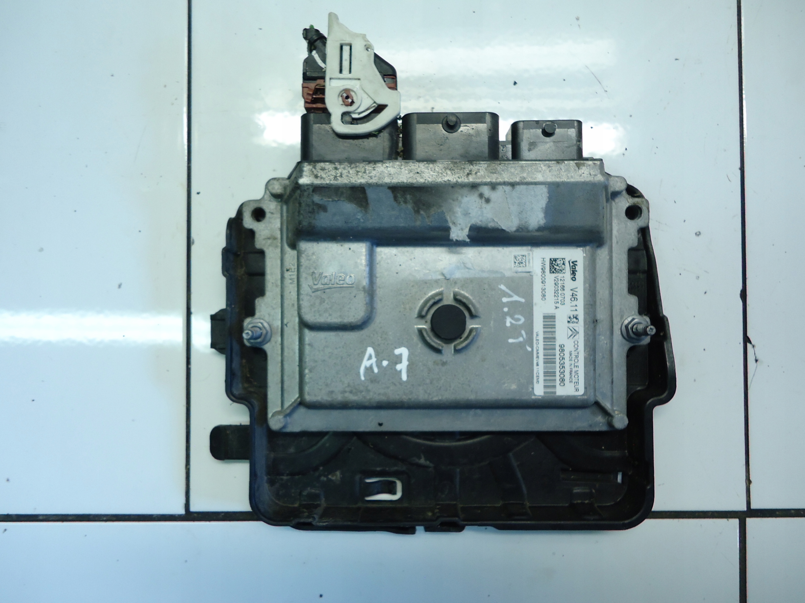PEUGEOT 208 1.2 VTI computer Motore 9805353080