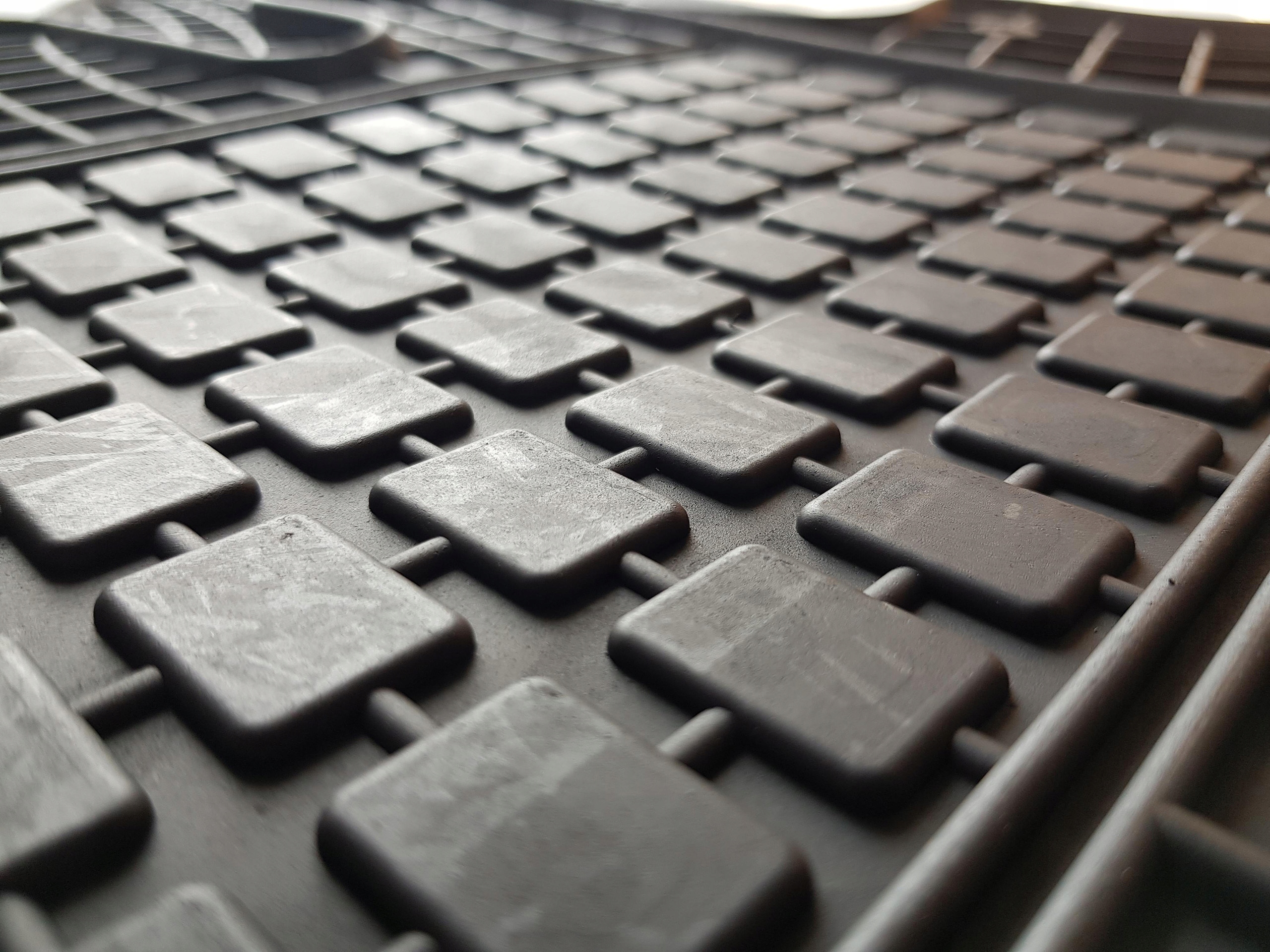 VW Passat B5 1996-2005 Dywaniki do auta Producent Prismat