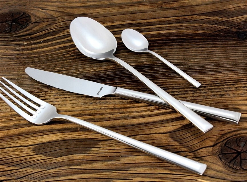 Amefa Metropole widelec stołowy Wykończenie połysk