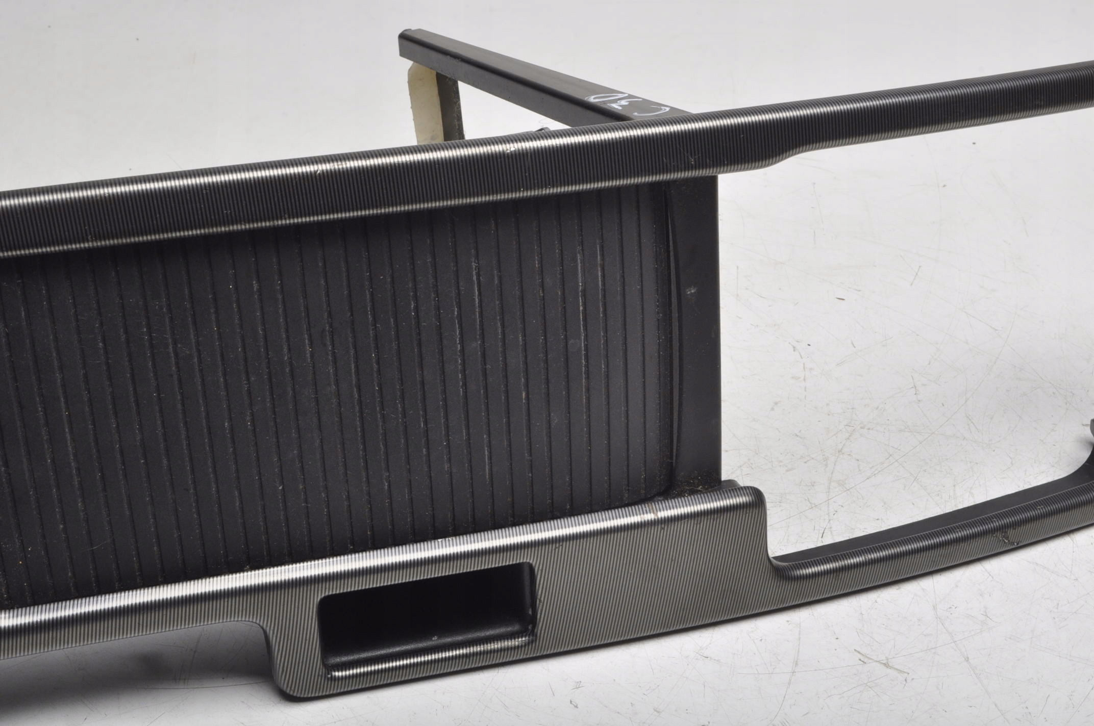 volvo C30 ролета бардачок