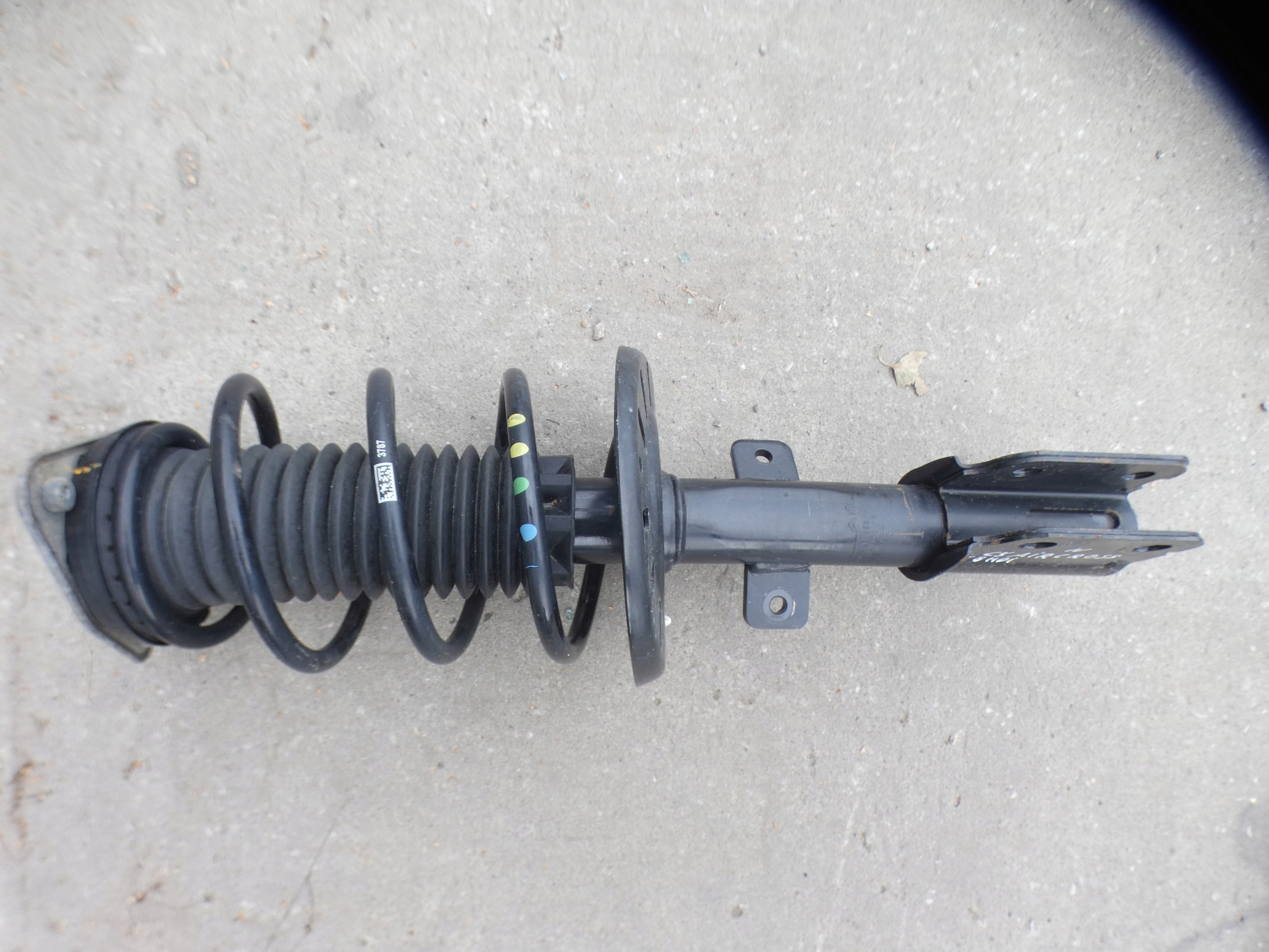shock absorber front left CITROEN C5 AIRCROSS 9833696680