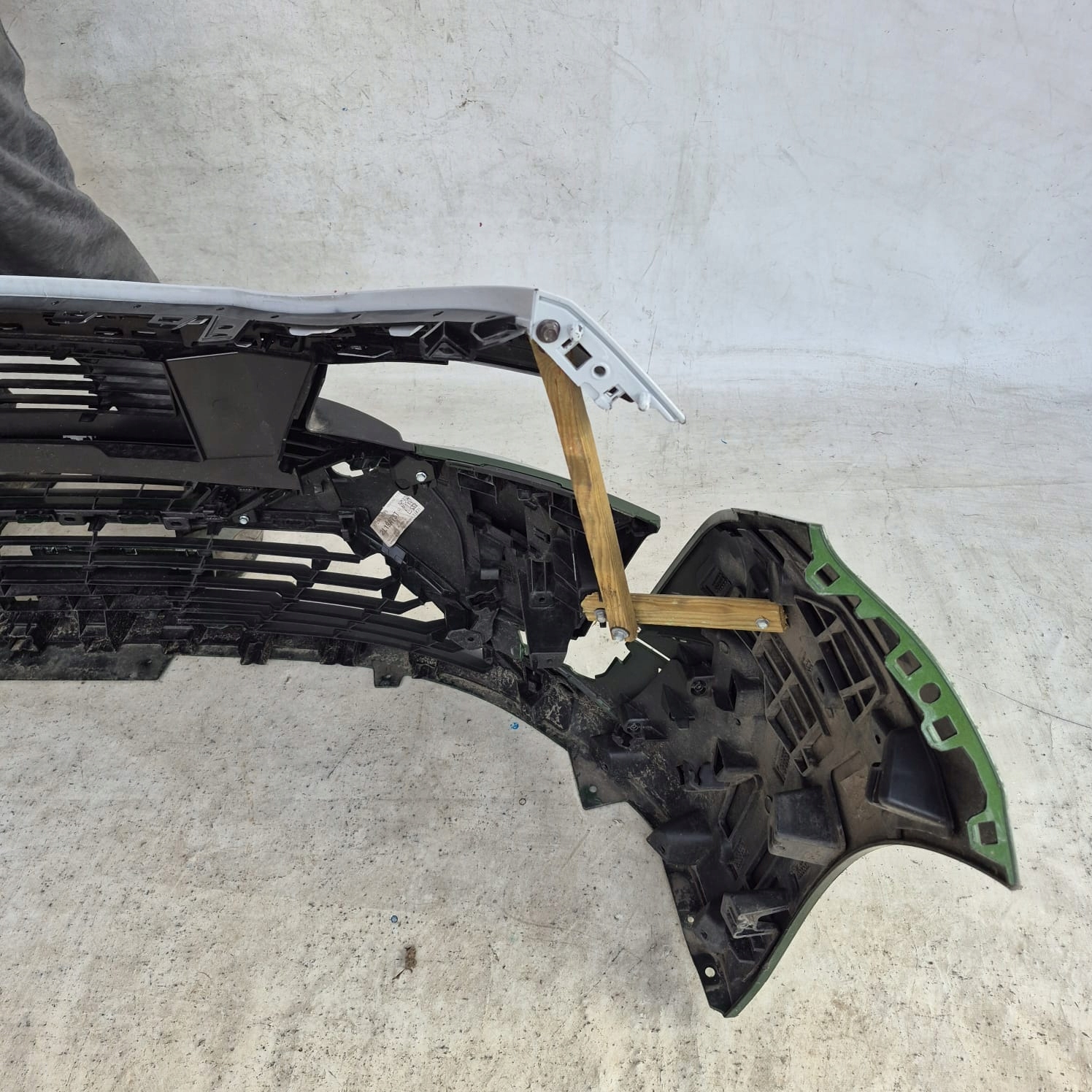 PEUGEOT 308 III T10 21- bumper front front PDC 9837677880