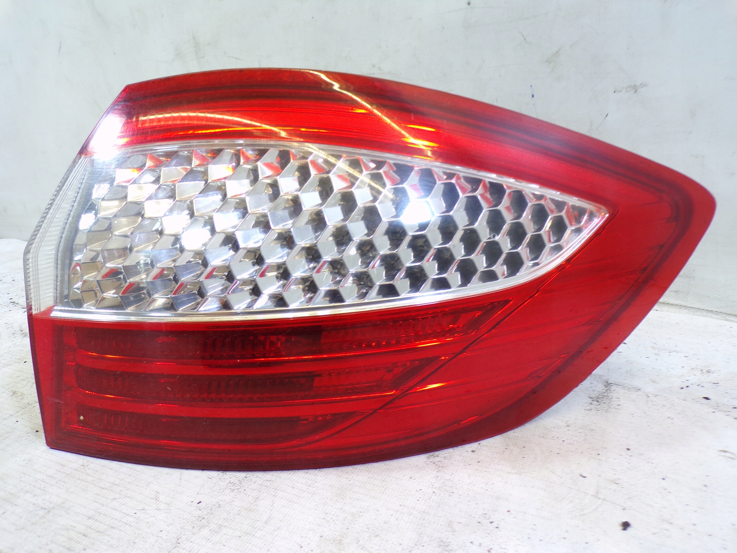 light rear rear part right FORD MONDEO 4 IV KOMBI