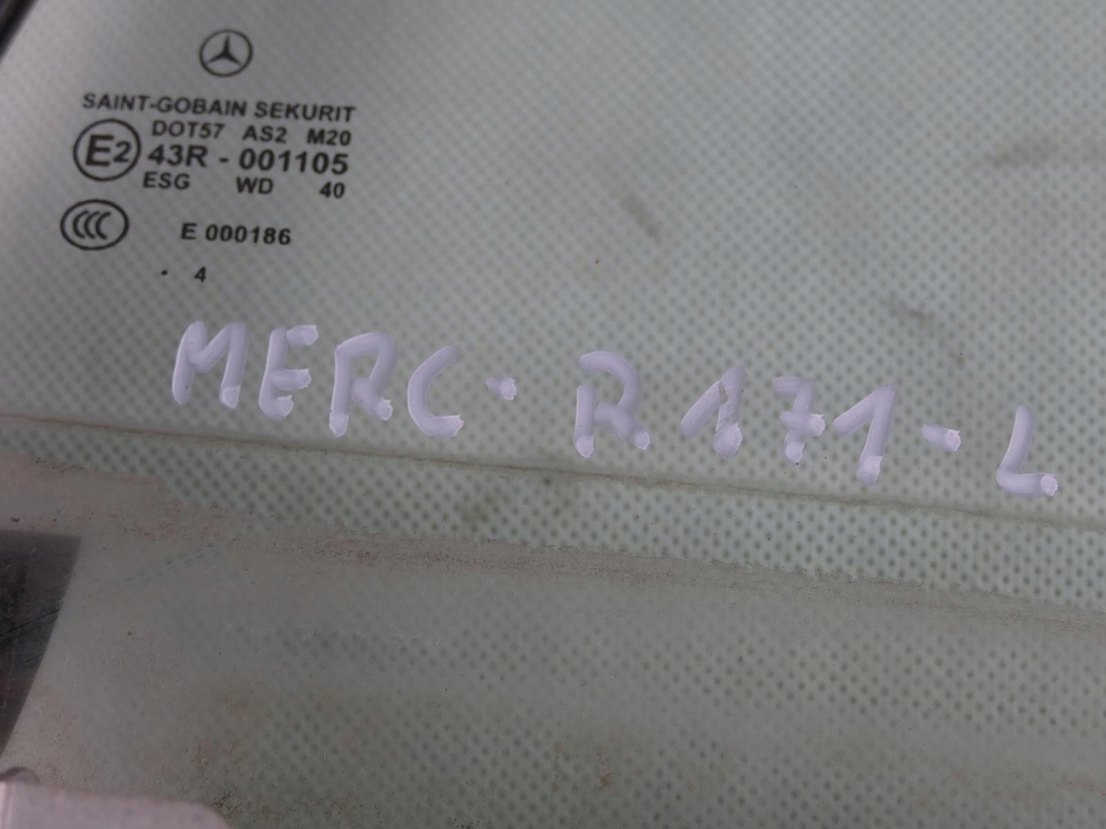 MERCEDES SLK R171 window regulator window left rear part