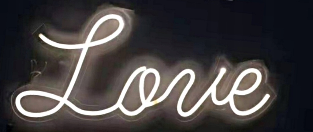 NAPIS LEDOWY LED LOVE neon podświetlany 73x33cm Wysokość produktu 33 cm