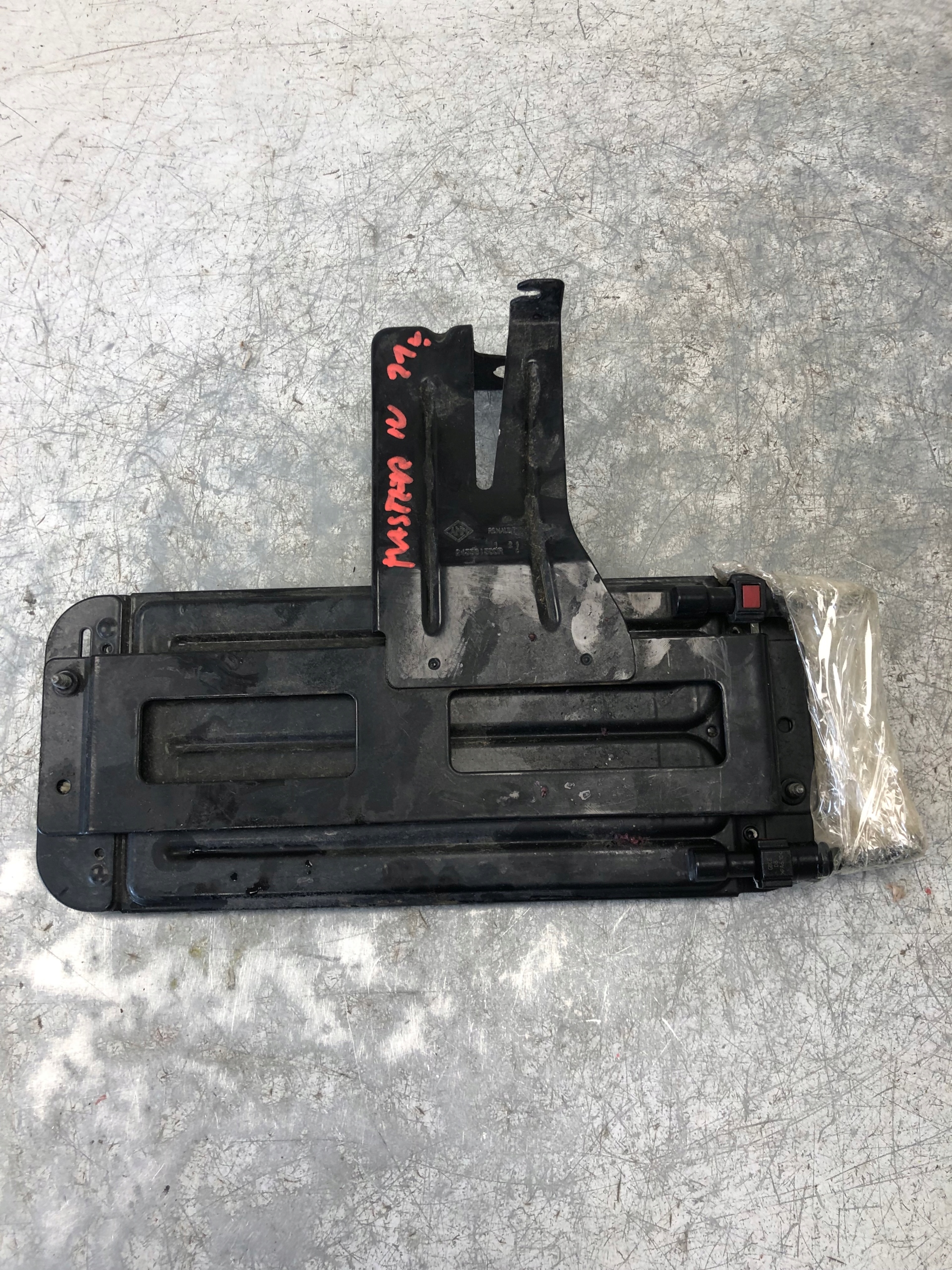 radiateur carburant RENAULT MASTER 243561500R