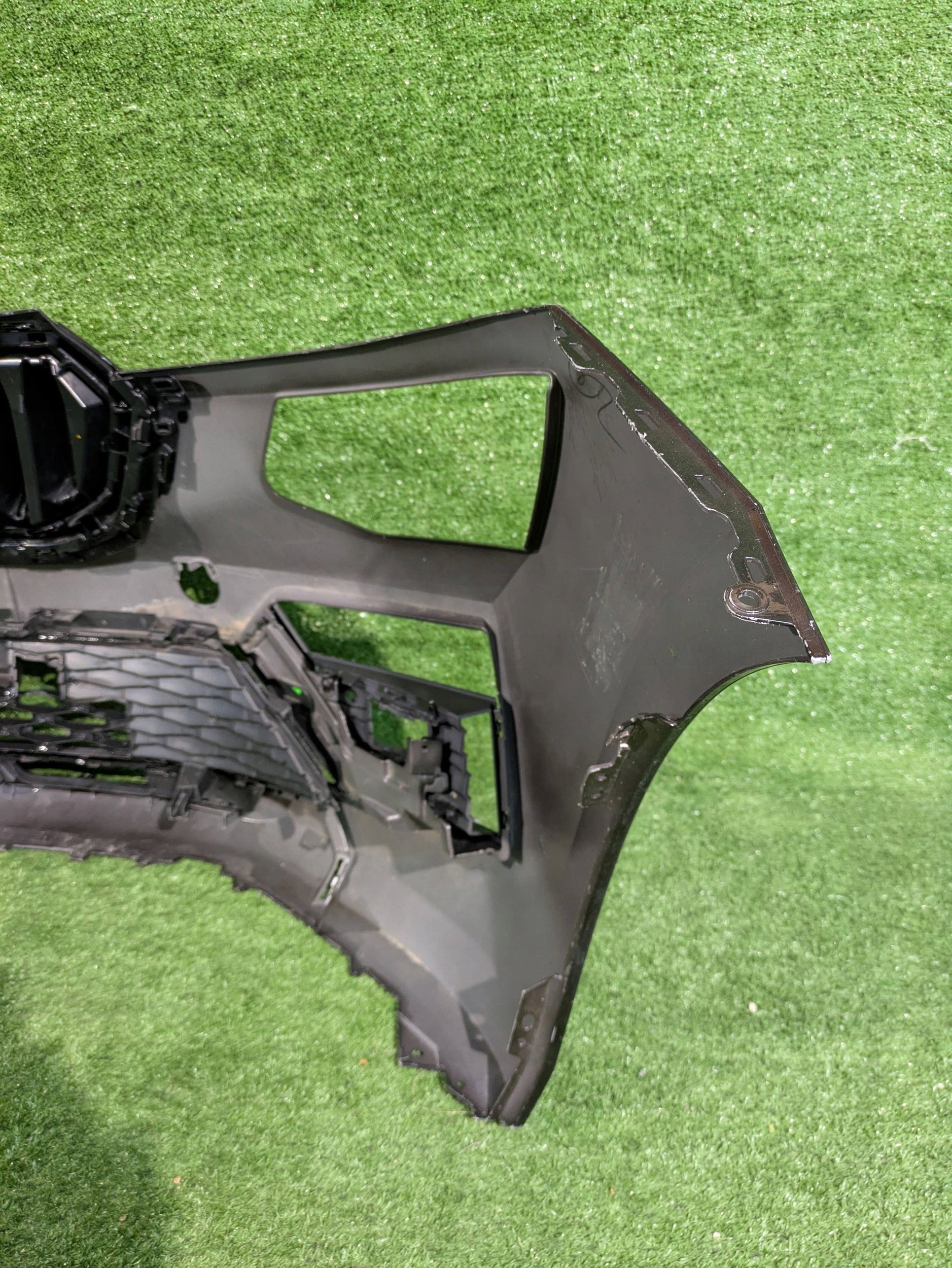 front bumper front SKODA KAMIQ LIFT 23- without PDC NR.Z10