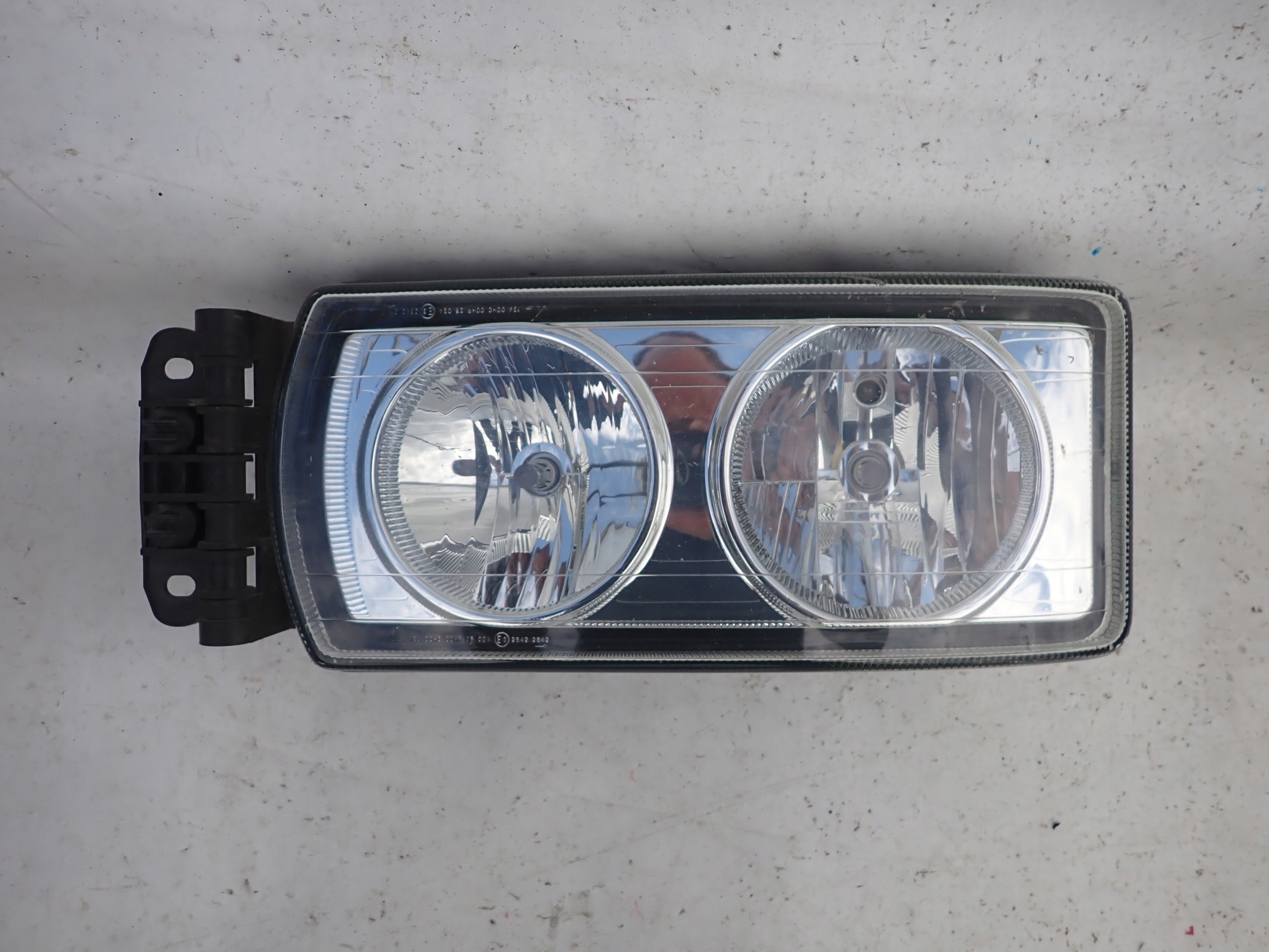 IVECO EUROCARGO STRALIS light left front