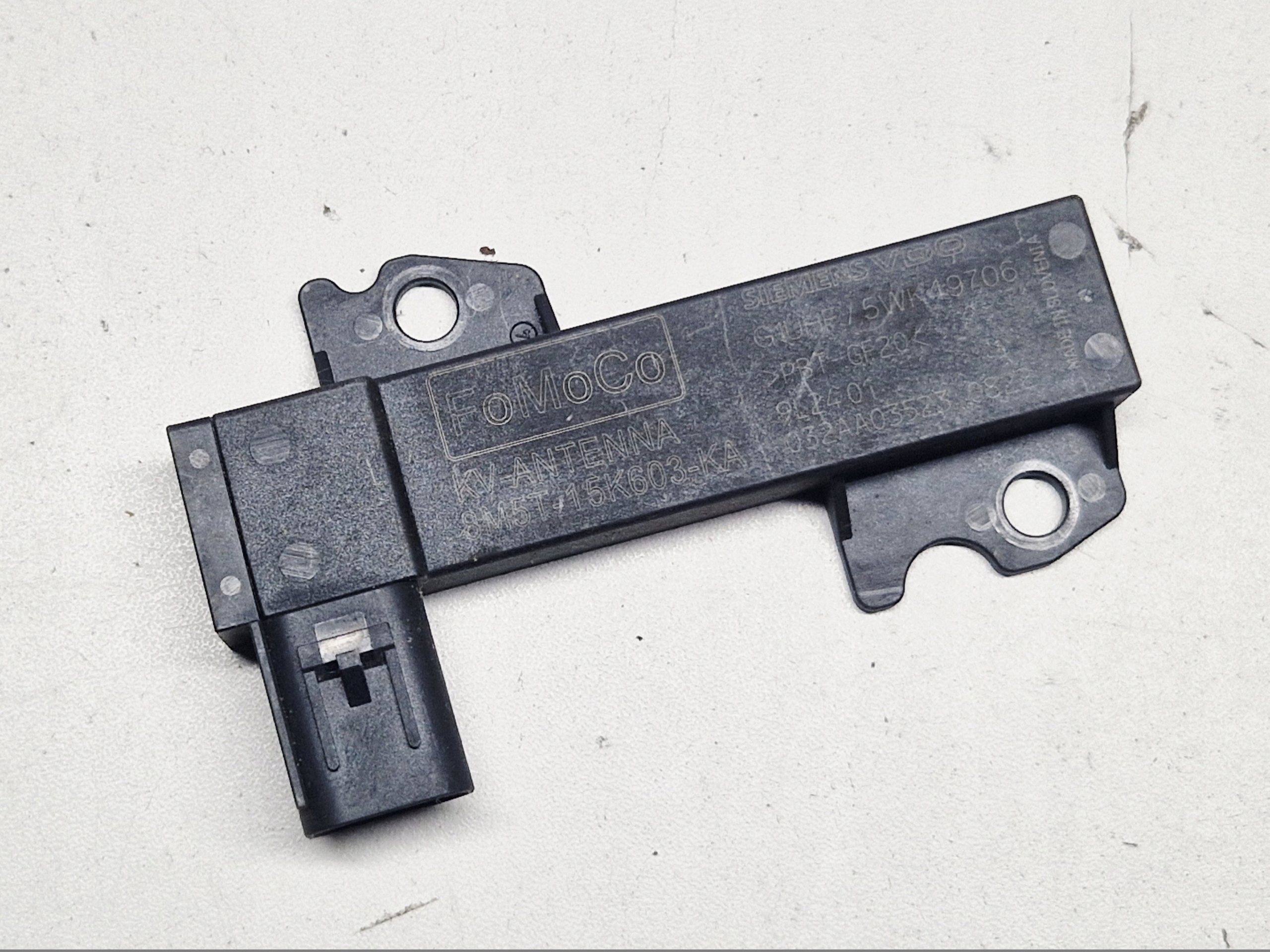 FORD FOCUS MK2 amplifier ANTENY 8M5T-15K603-KA