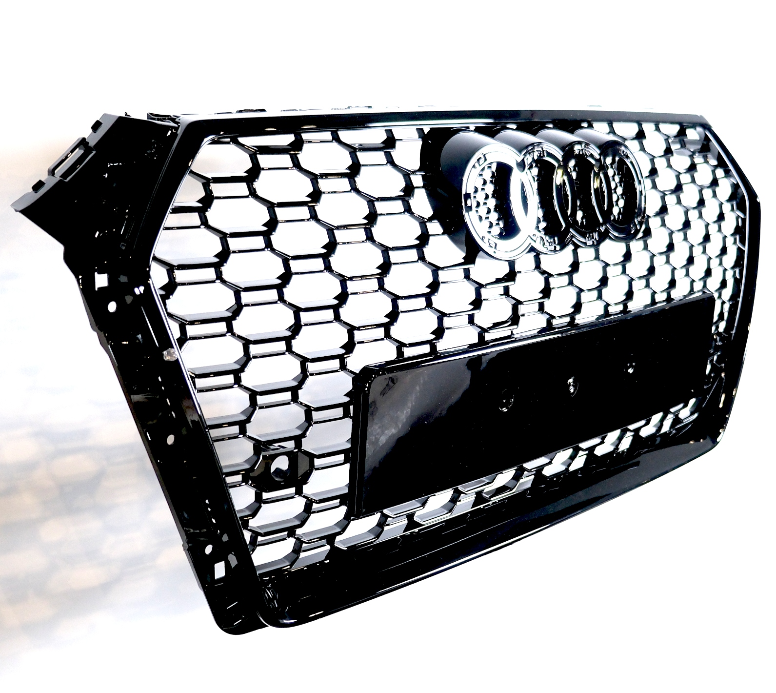 GRILL Atrapa zderzaka AUDI A4 B9 15-19R RS4 LOOK BLACK PLASTER MIODU Typ samochodu 4x4/SUV Samochody kempingowe