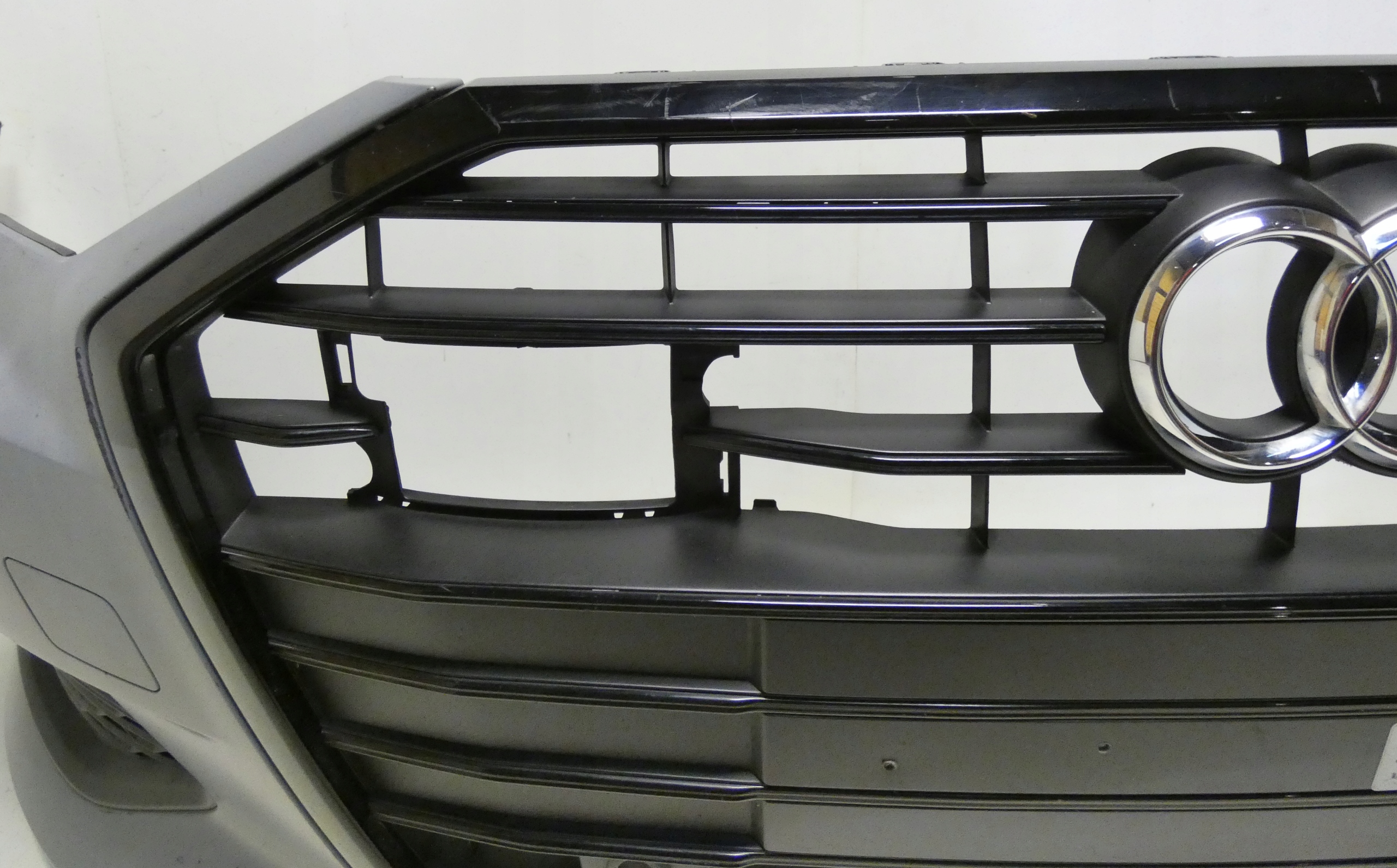 AUDI A6 C8 2018-2023 4K0807611 below 4 PDC washers bumper front front