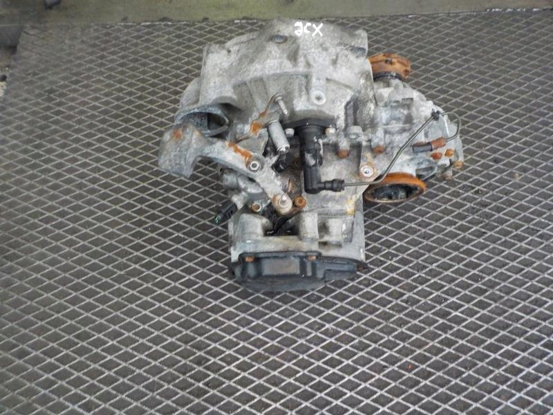 VOLKSWAGEN PASSAT B6 1.9 TDI original getriebe JCX
