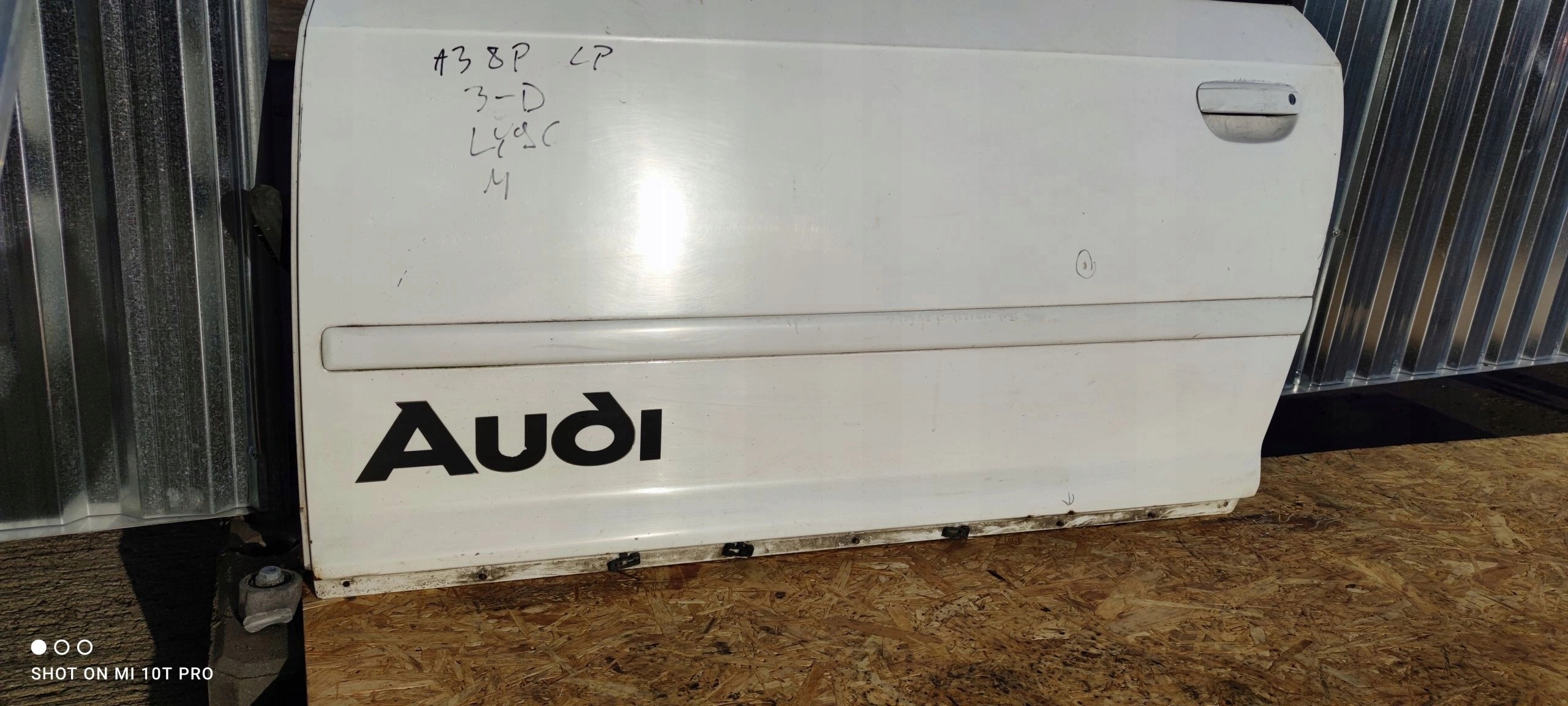 door left front AUDI A3 8P LIFT LY9C 3-door