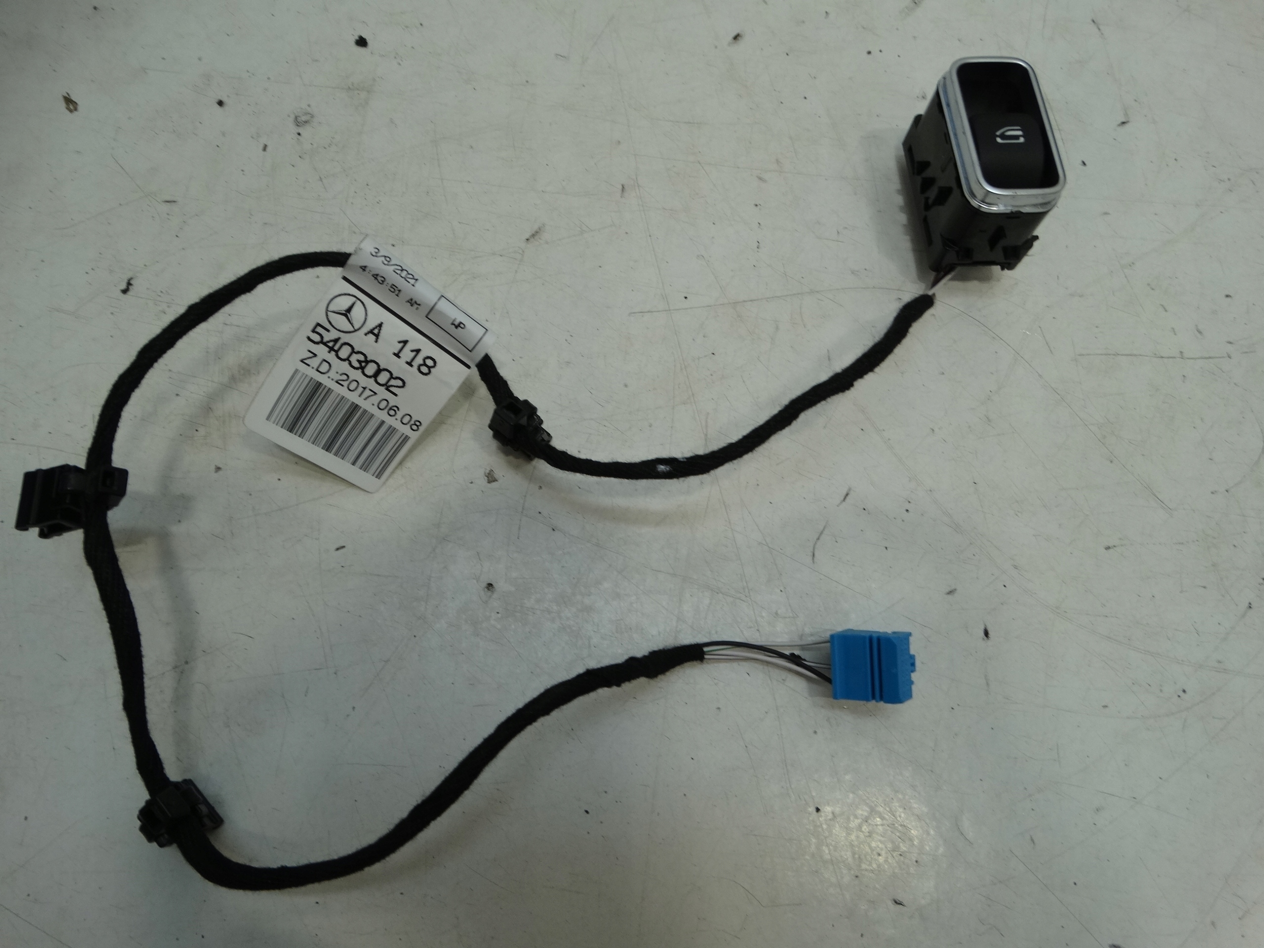 bundle door left right rear part + button windows MERCEDES CLA C118 A1185403002