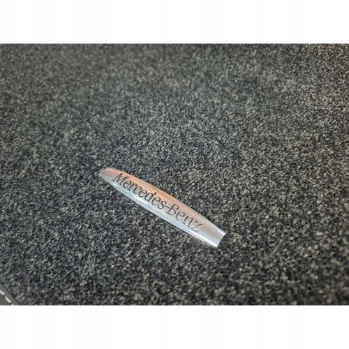 Mercedes-Benz Actros Mp4 Oryginalne Dywaniki Welurowe B67681233 Numer katalogowy producenta B67681233