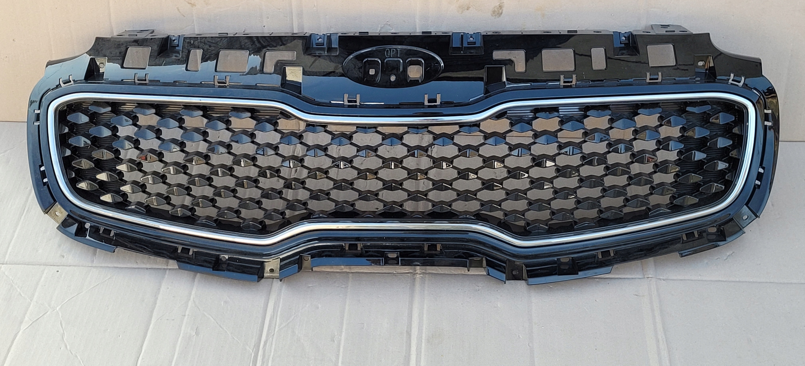 KIA SPORTAGE 4 Lift 19-22 Grill Atrapa 86352-F1010