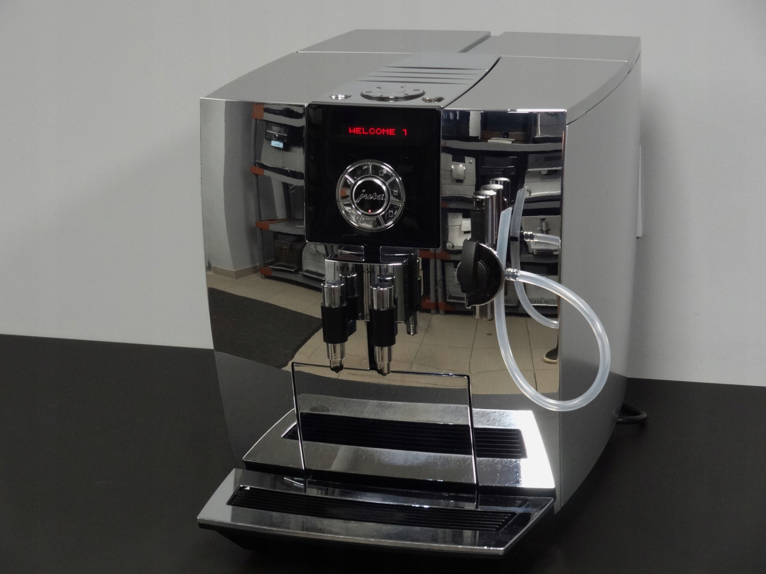 JURA IMPRESSA J9 CHROM EKSPRES TFT ONETOUCH PO SERWISIE - Sklep