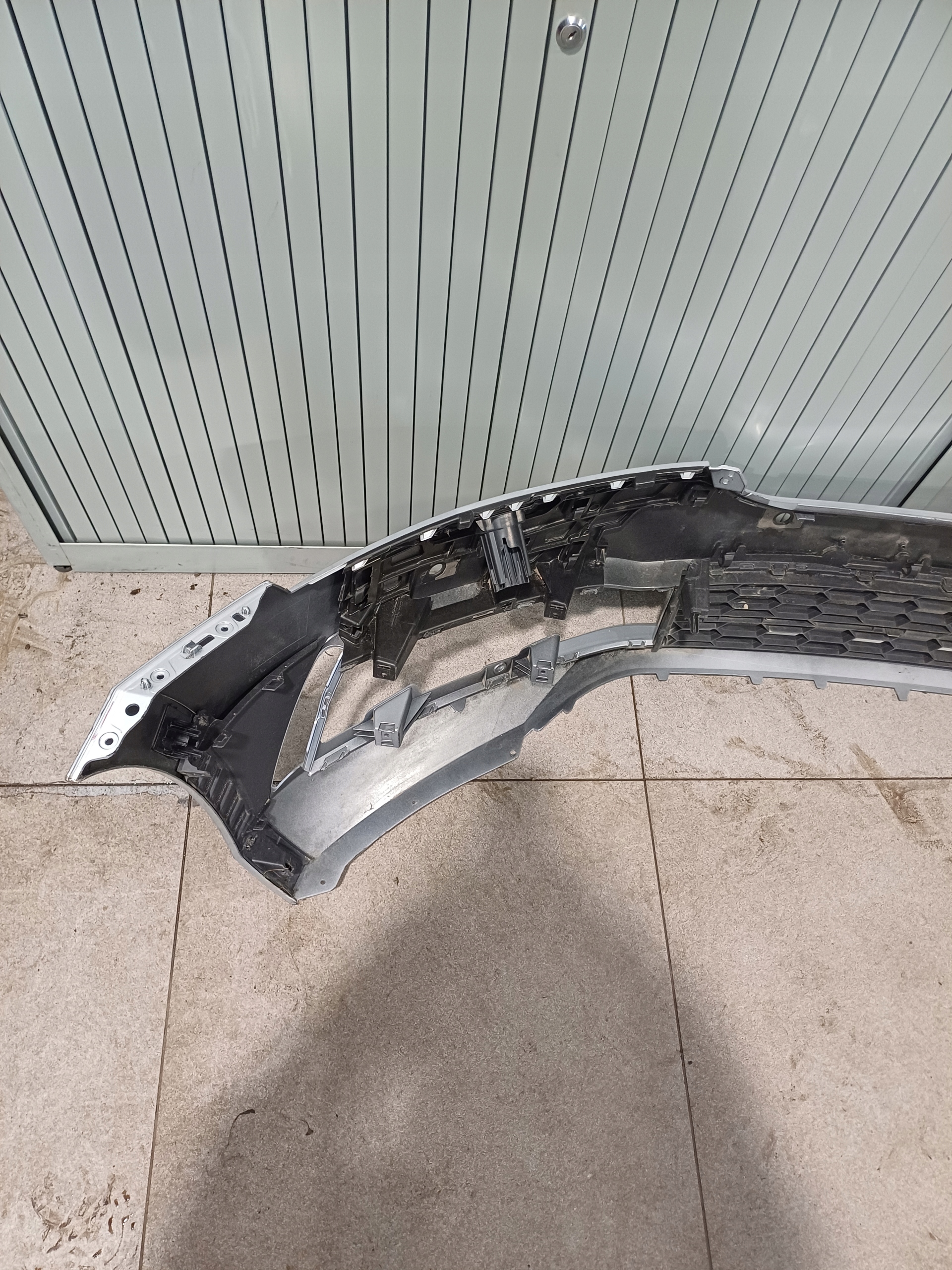 bumper front front SKODA SUPERB 3 III LIFT 19R- 3V0807221F 6 X PDC