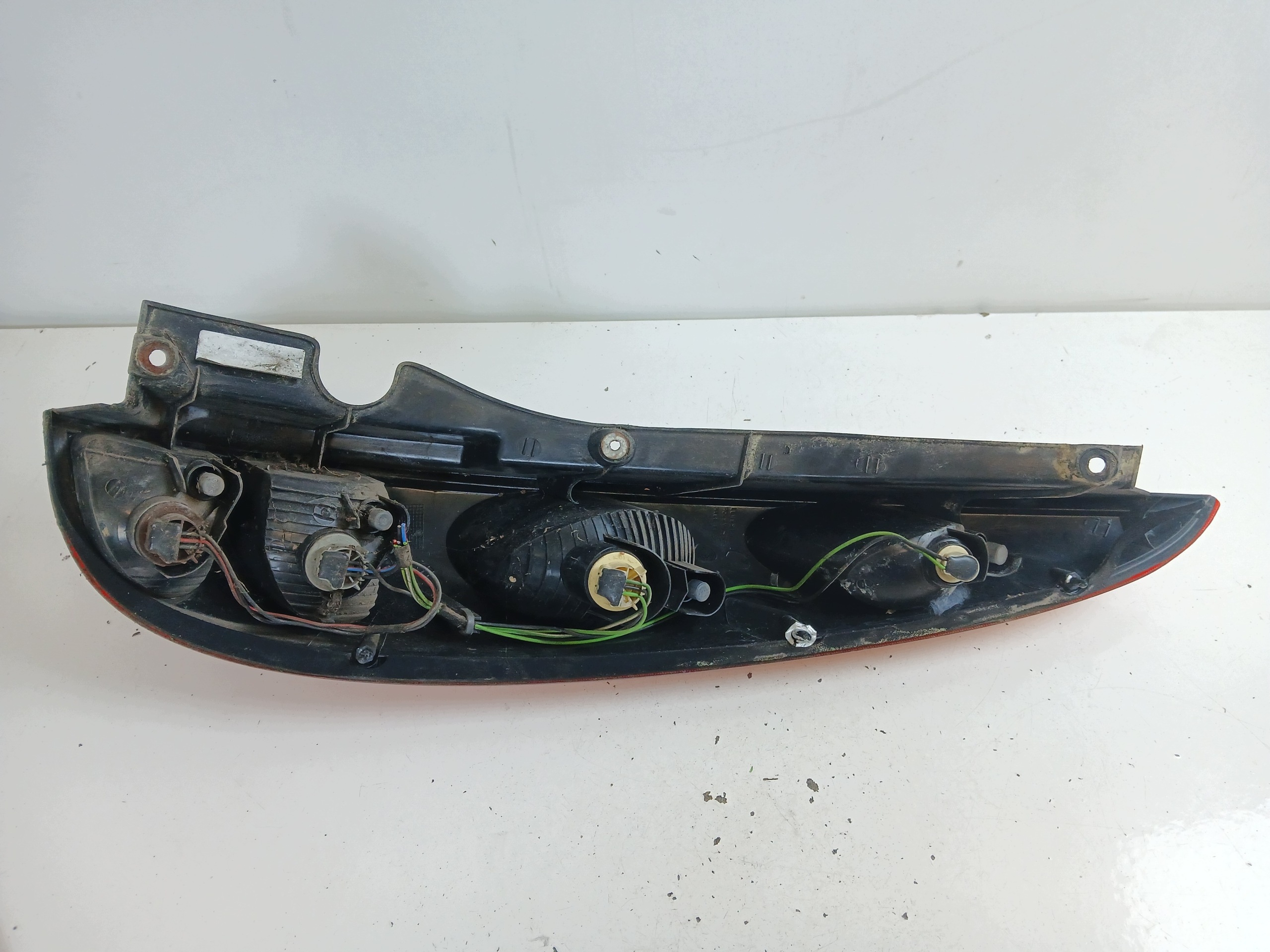 NISSAN ALMERA TINO light left rear part