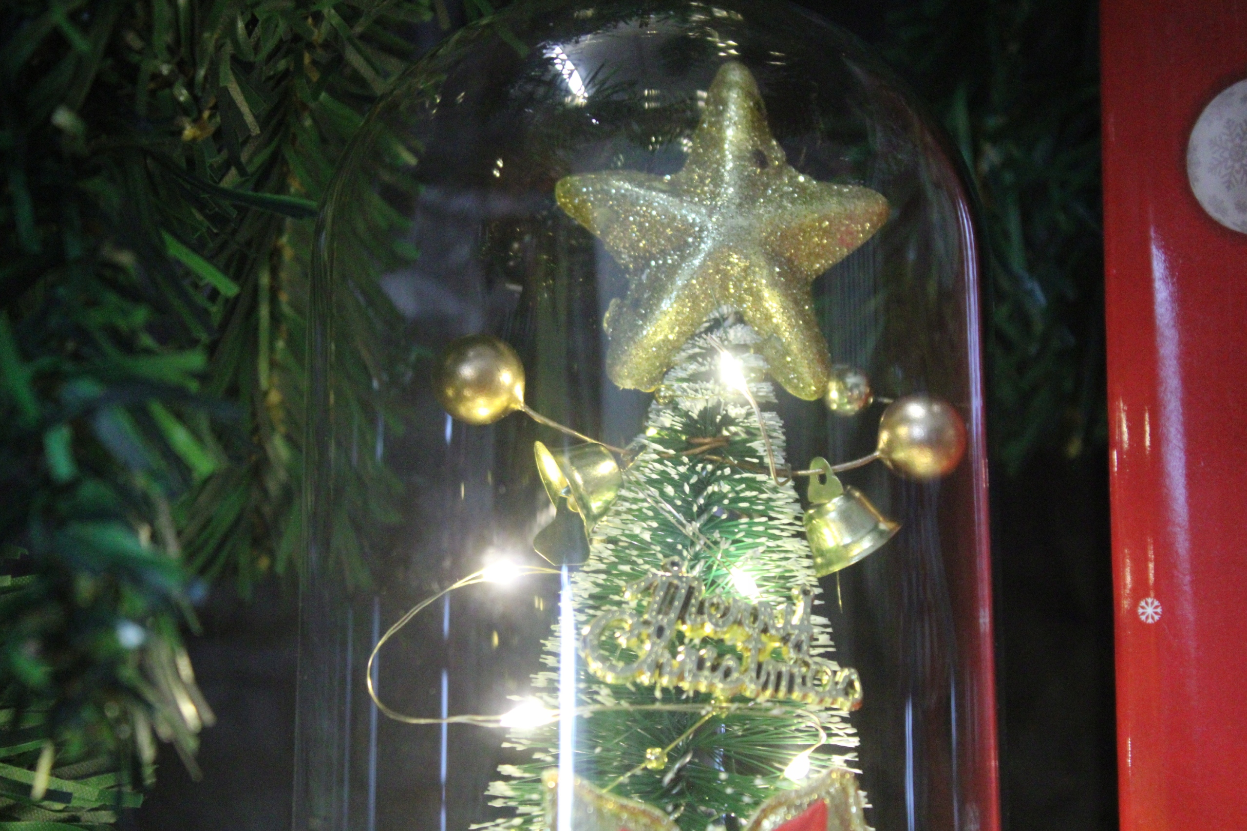 WIECZNA CHOINKA W SZKLE LED JAK RÓŻA MIKOŁAJ ŚWIĘTA GWIAZDKA PREZENT LED Marka MTA