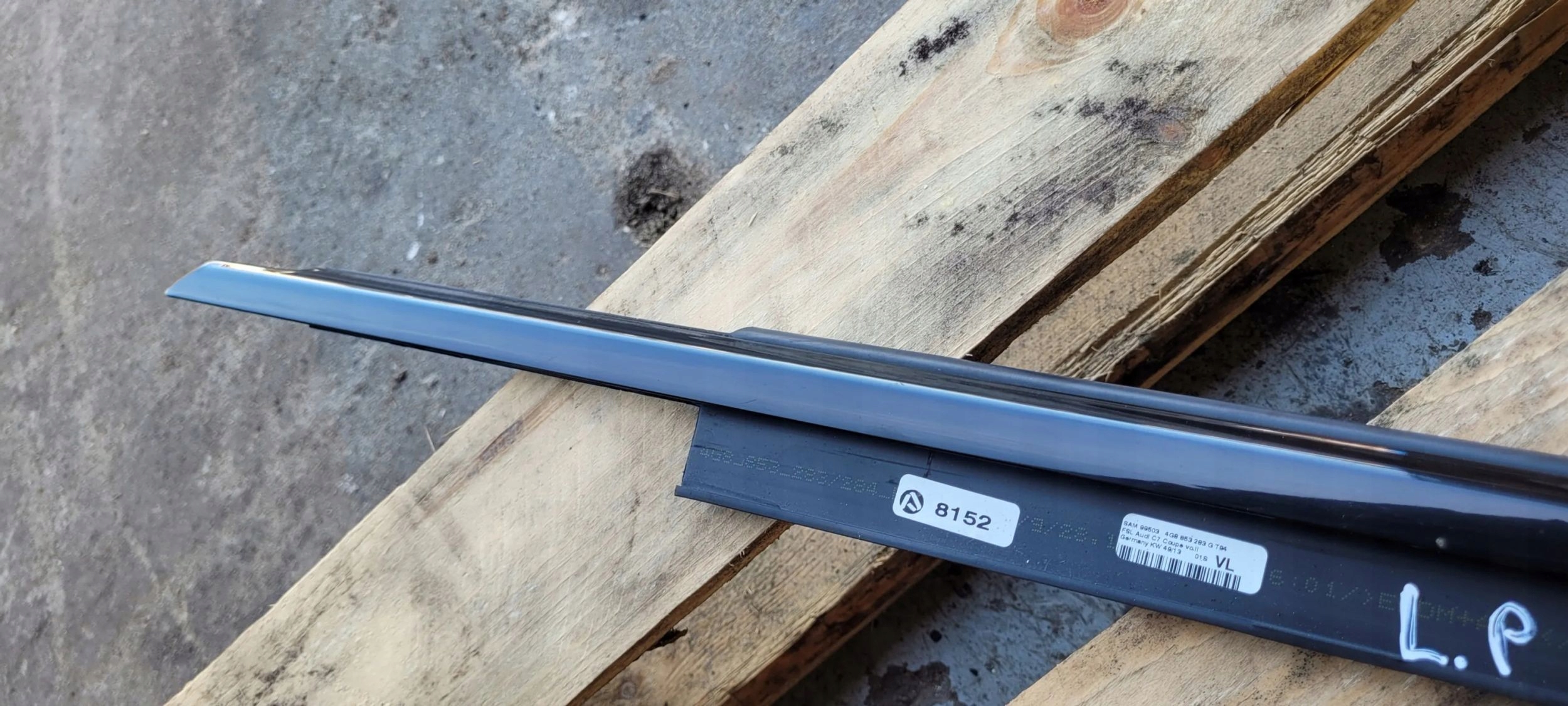 S7 4G A7 moulding dust door left front black SLINE 4G8853283G