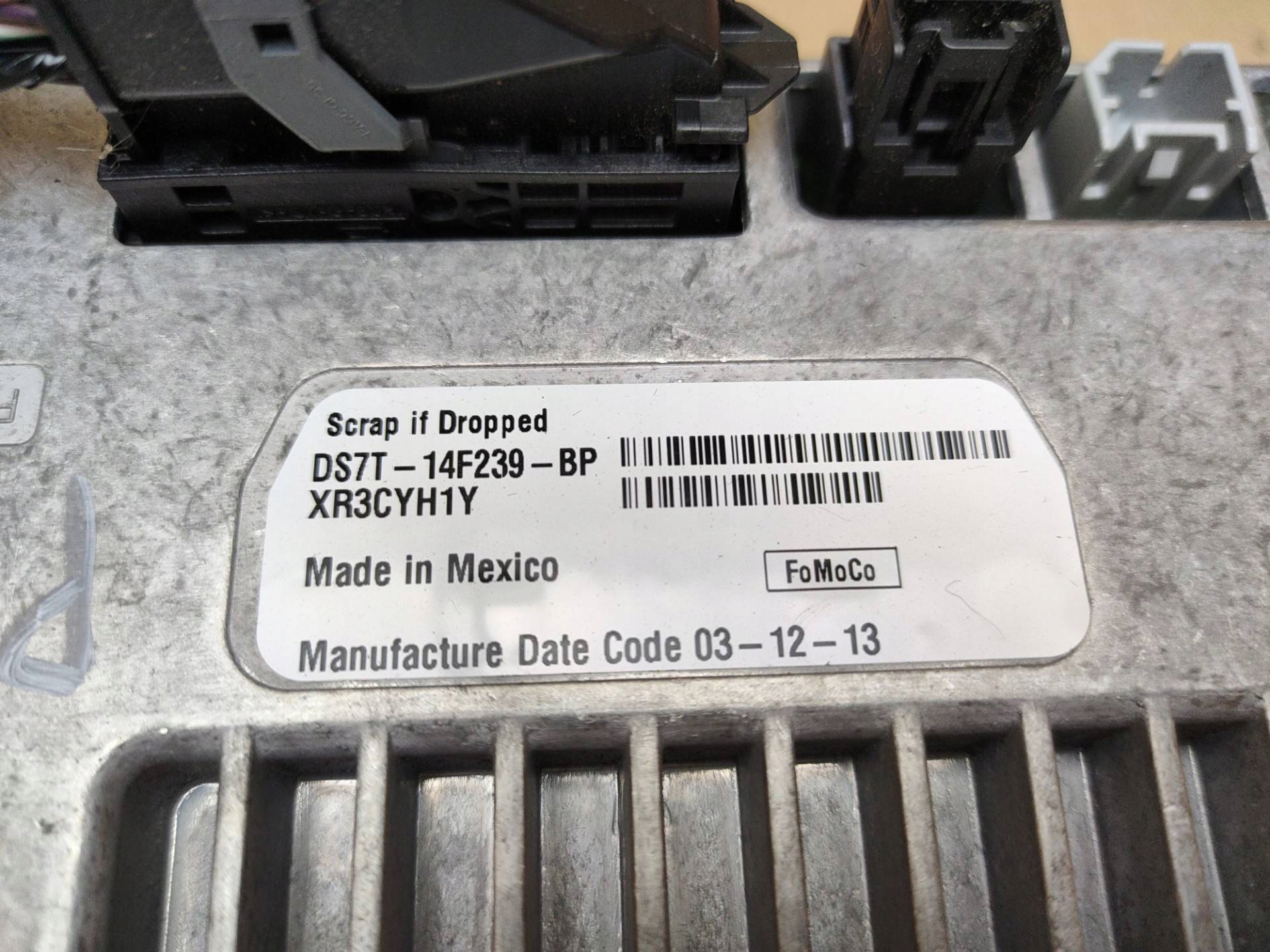 display Ford Fusion USA 2 2013 DS7T-14F239-BP