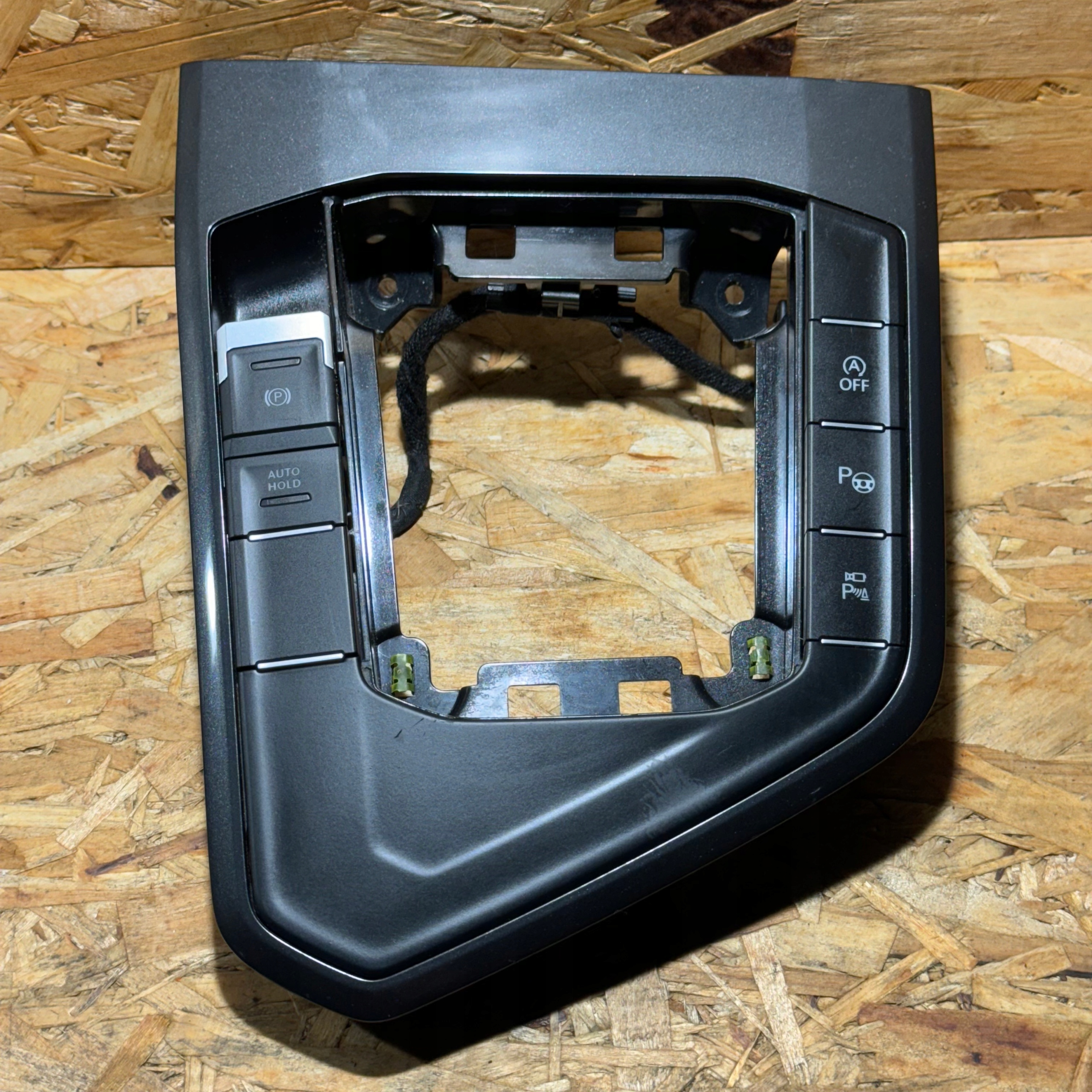 CONTROL PANEL FRAME VW TIGUAN 5NB864263