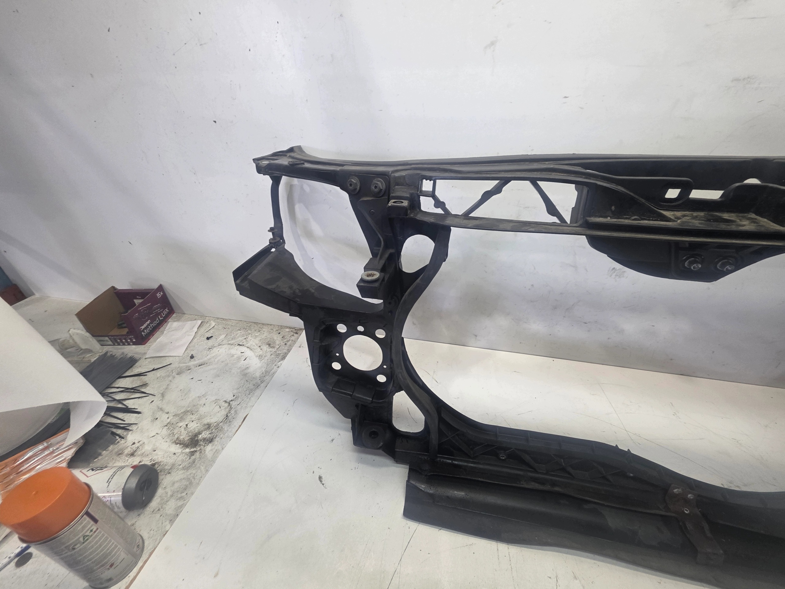 support panel for radiators unprotected AUDI A4 B7 2.5 TDI 8E0805594