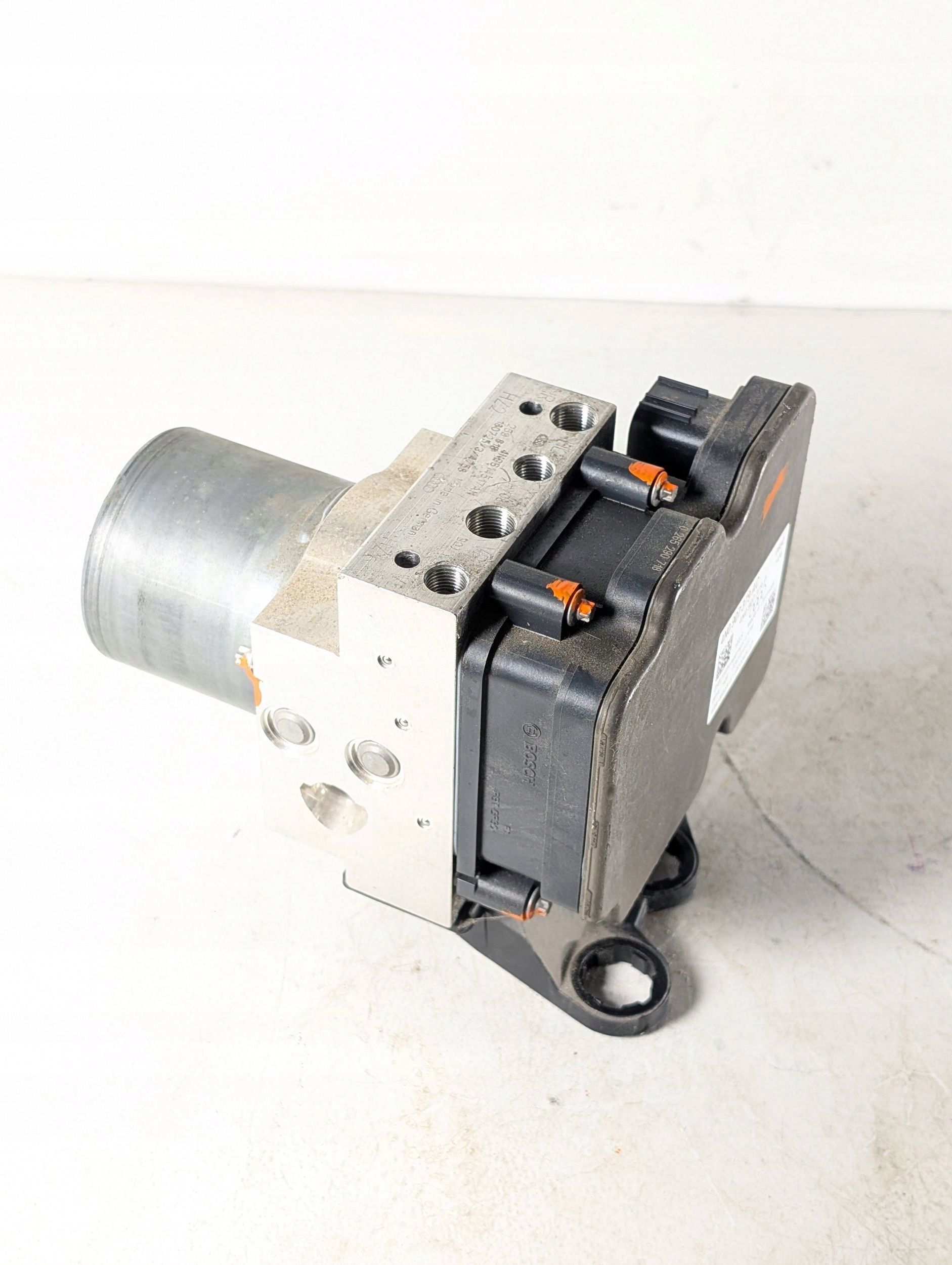 Audi A8 S8 D5 2019 насос ABS