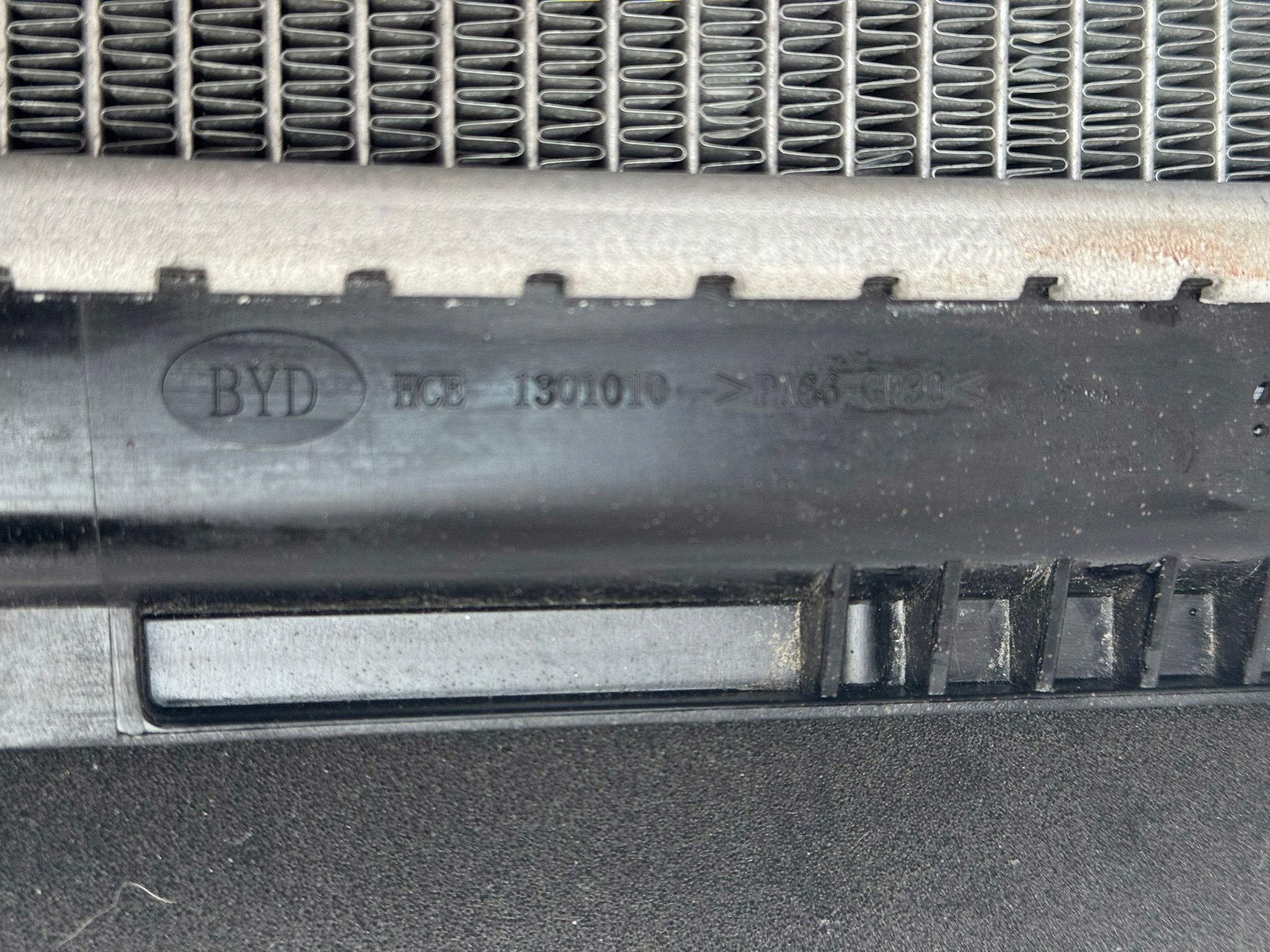 BYD HAN EV 21- Radiatore motore usato HCE1301010