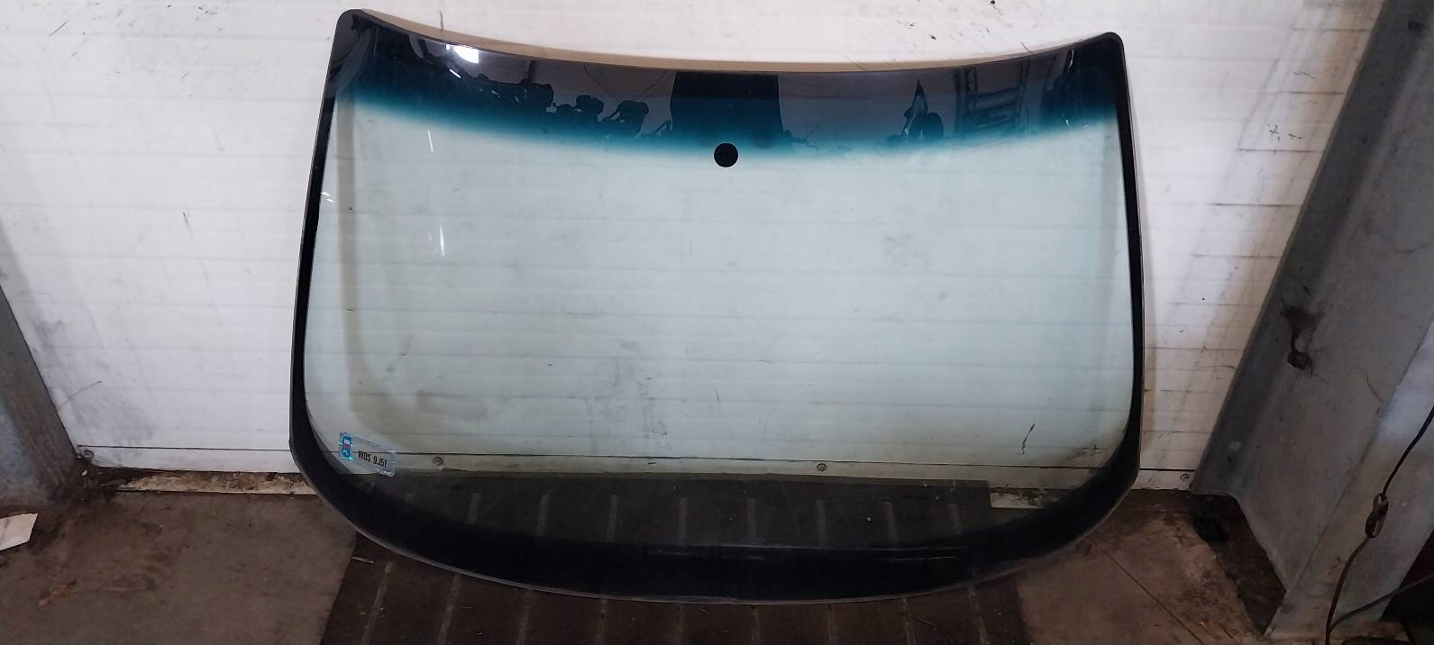 window iron front AUDI 80 B4 sedan MAZOWSZE