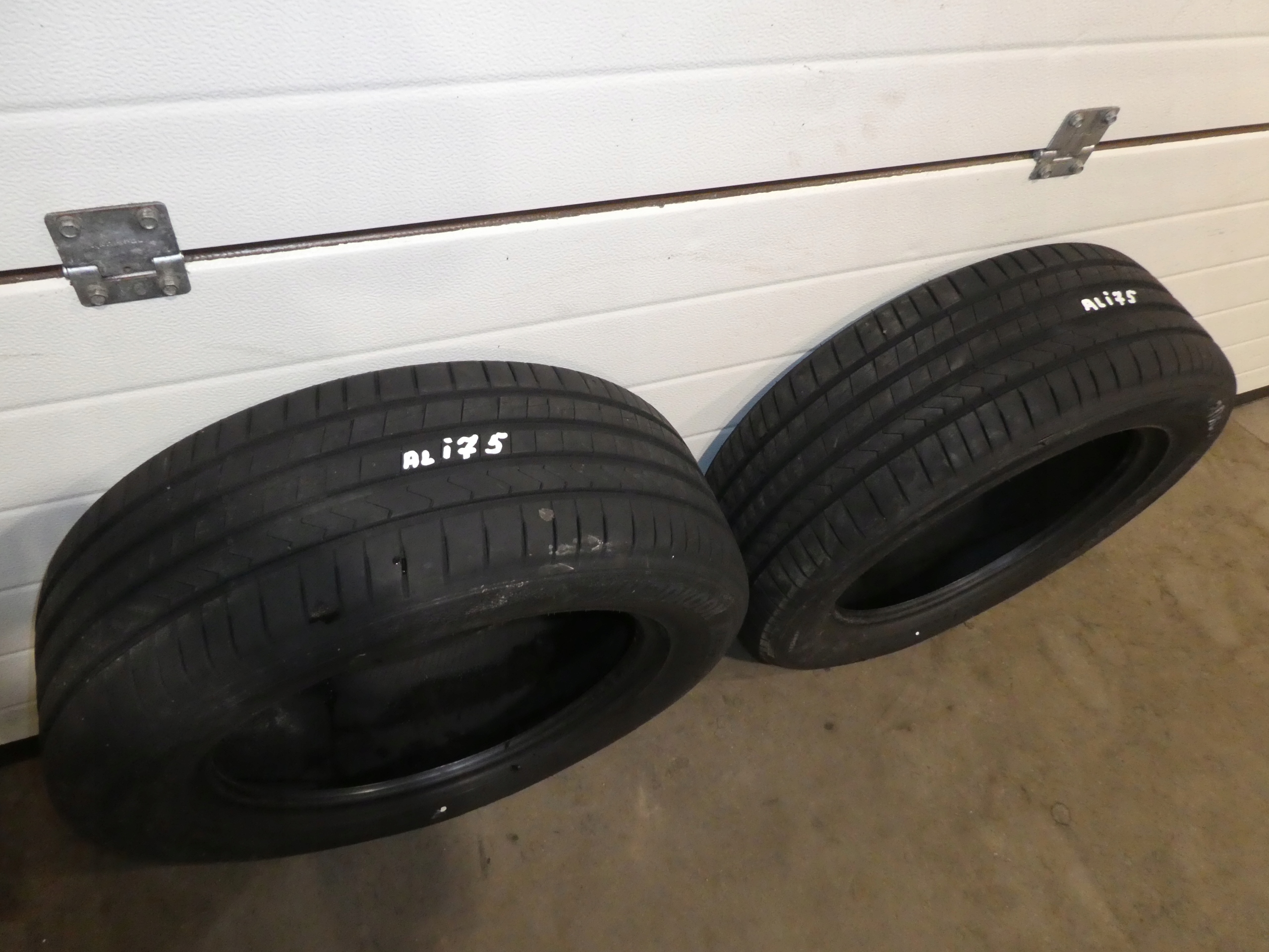 2X tyres HANKOOK VENTUS PRIME 4 235/55/17 2022R