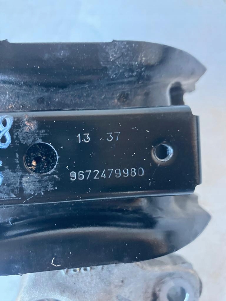 holder engine mount 3008 DS5 2.0 HDI 9672479980