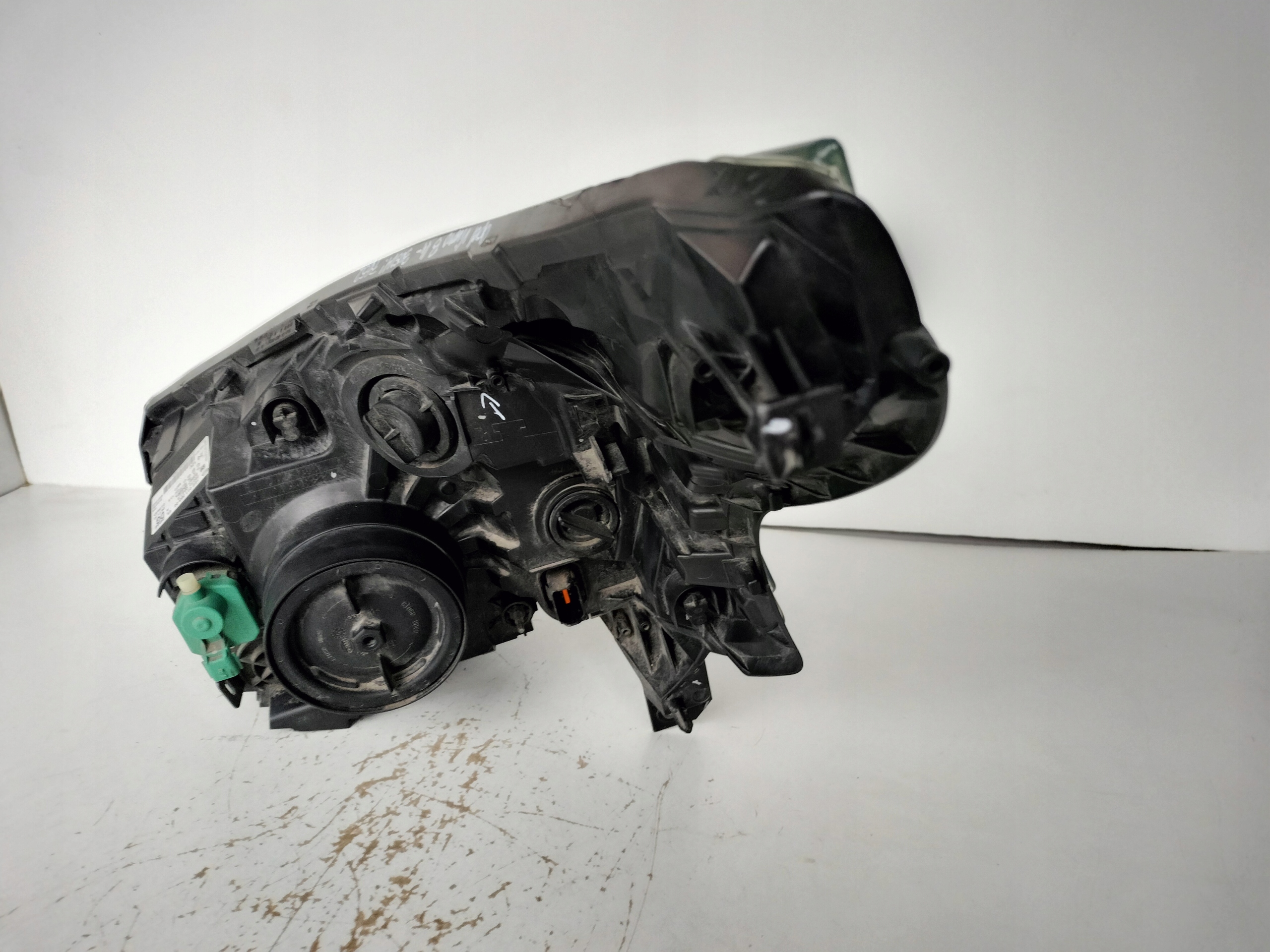 light right REFLEKTOR OPEL VIVARO B 14