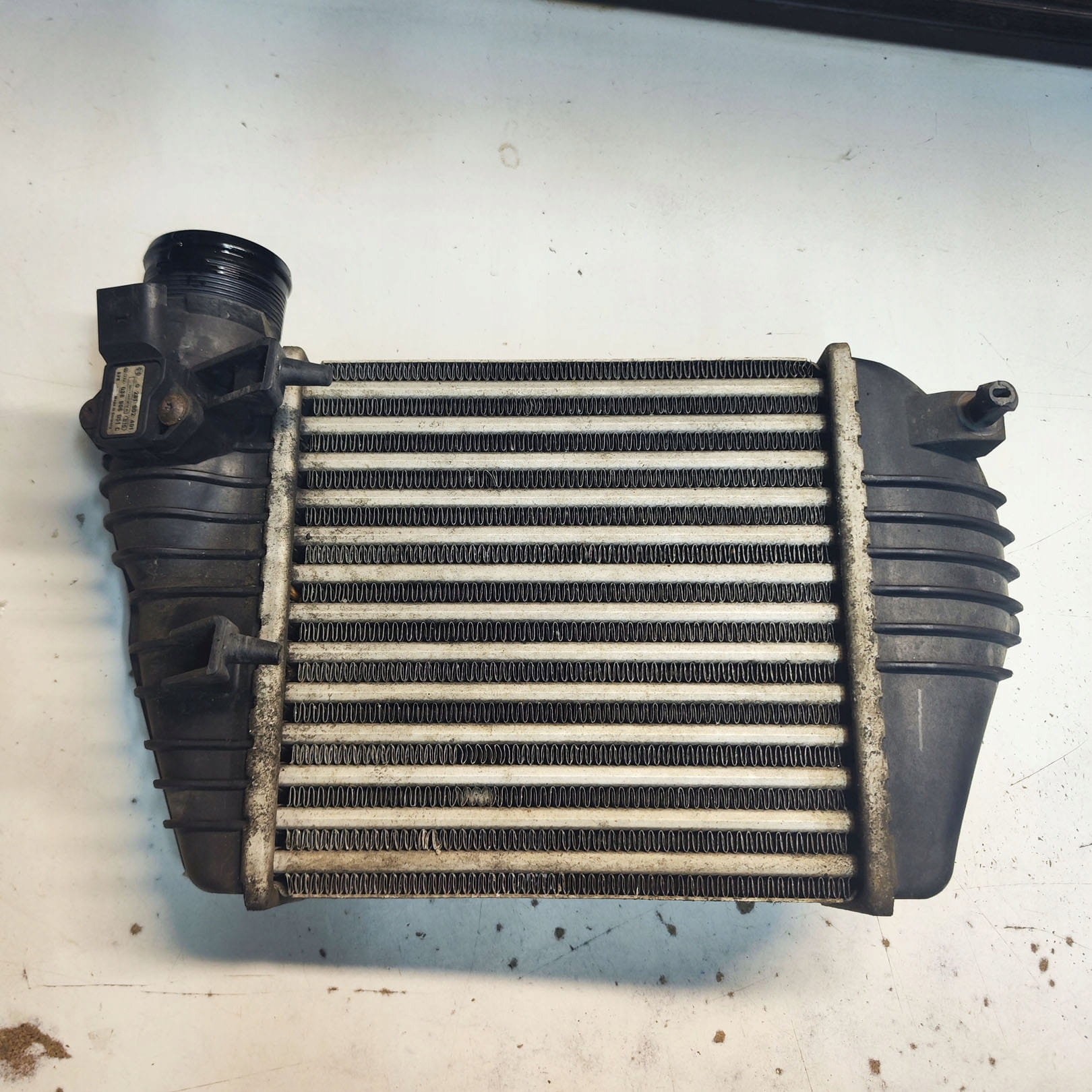 AUDI A6 C6 2.0 intercoolerf0145805ad