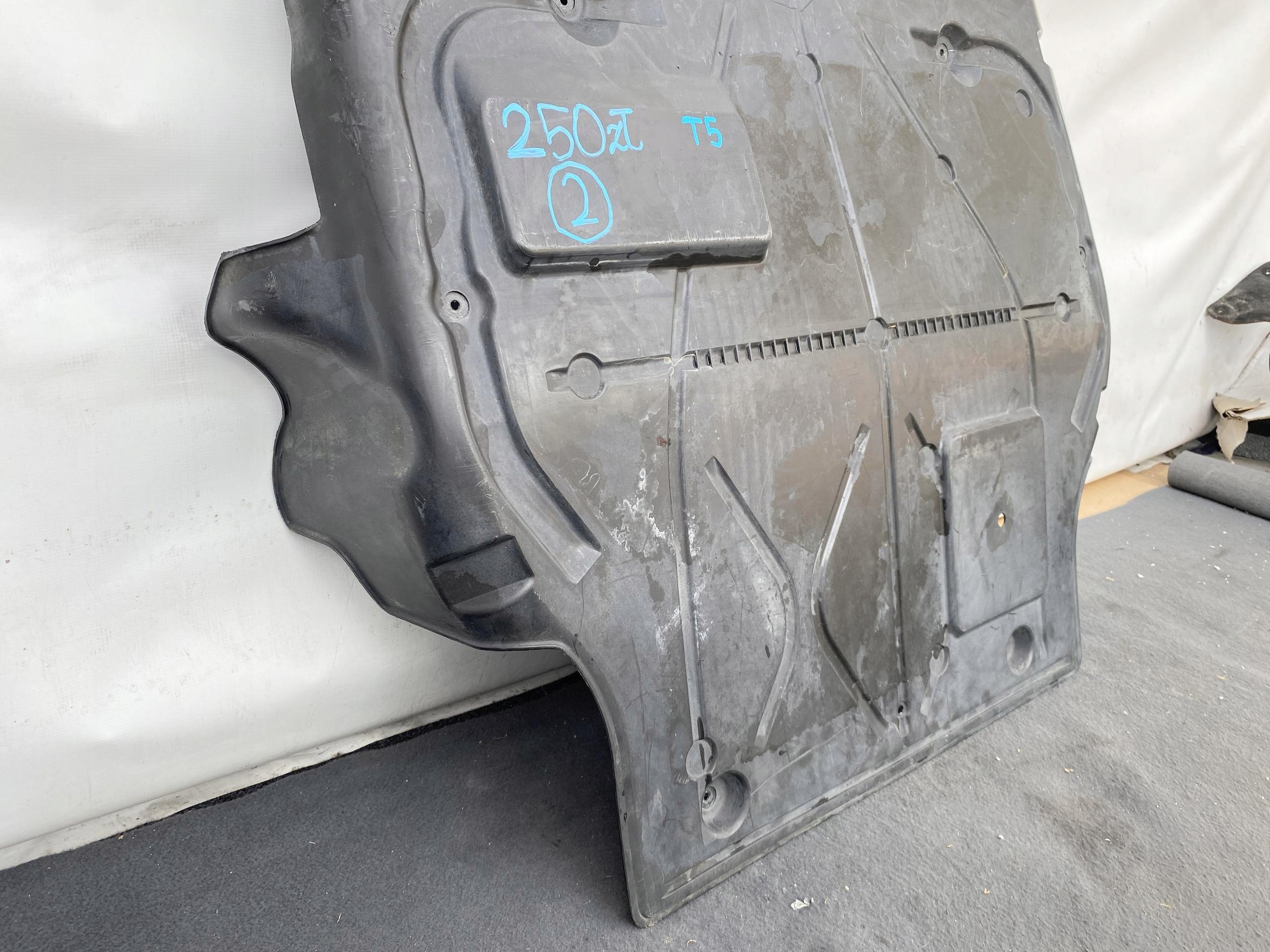 VW TRANSPORTER T5 LIFT MULTIVAN 09- cover lower below engine originál