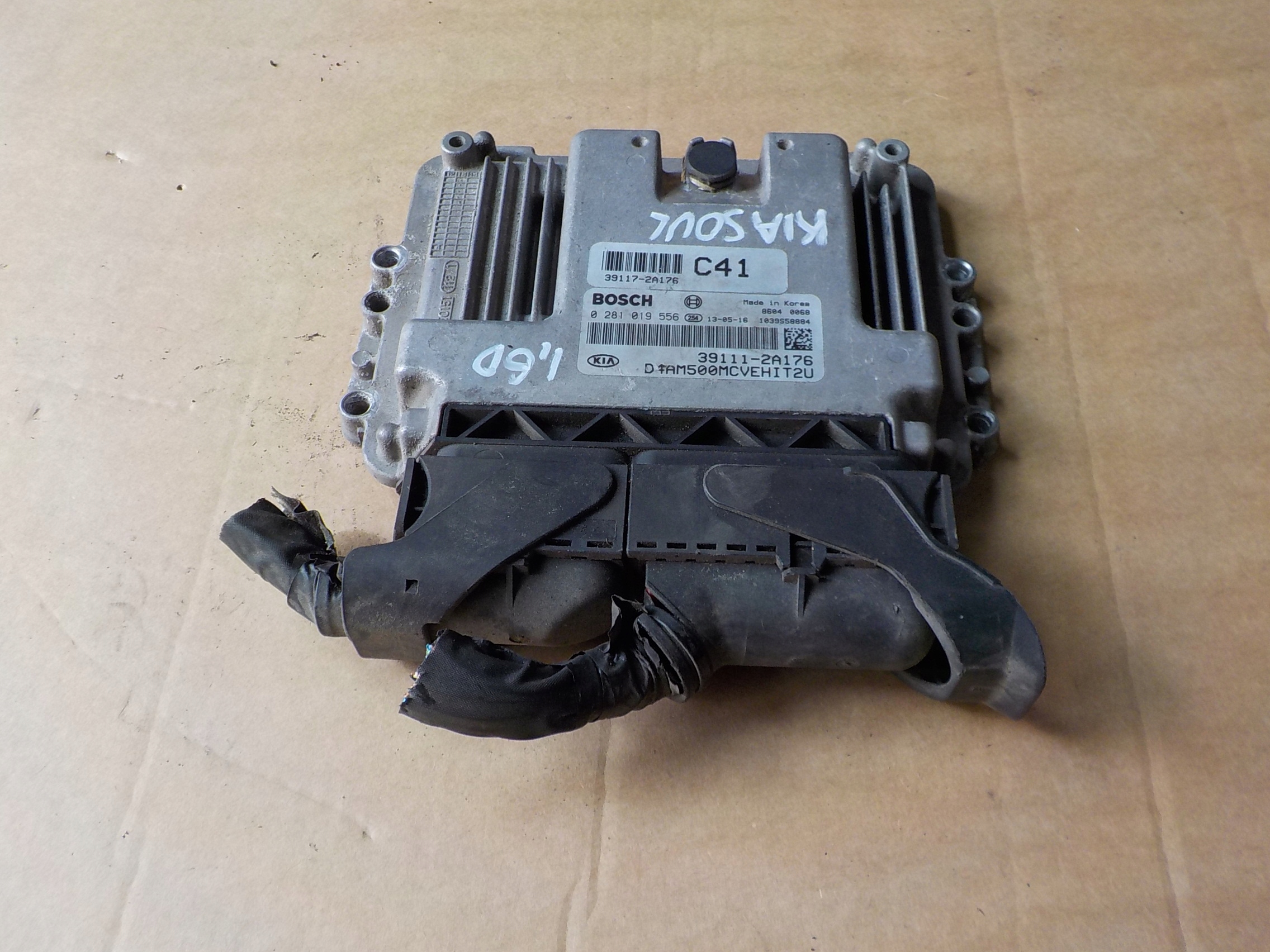 Centralina Motore kia soul e 1,6 CRDI 39111-2A176 0281019556