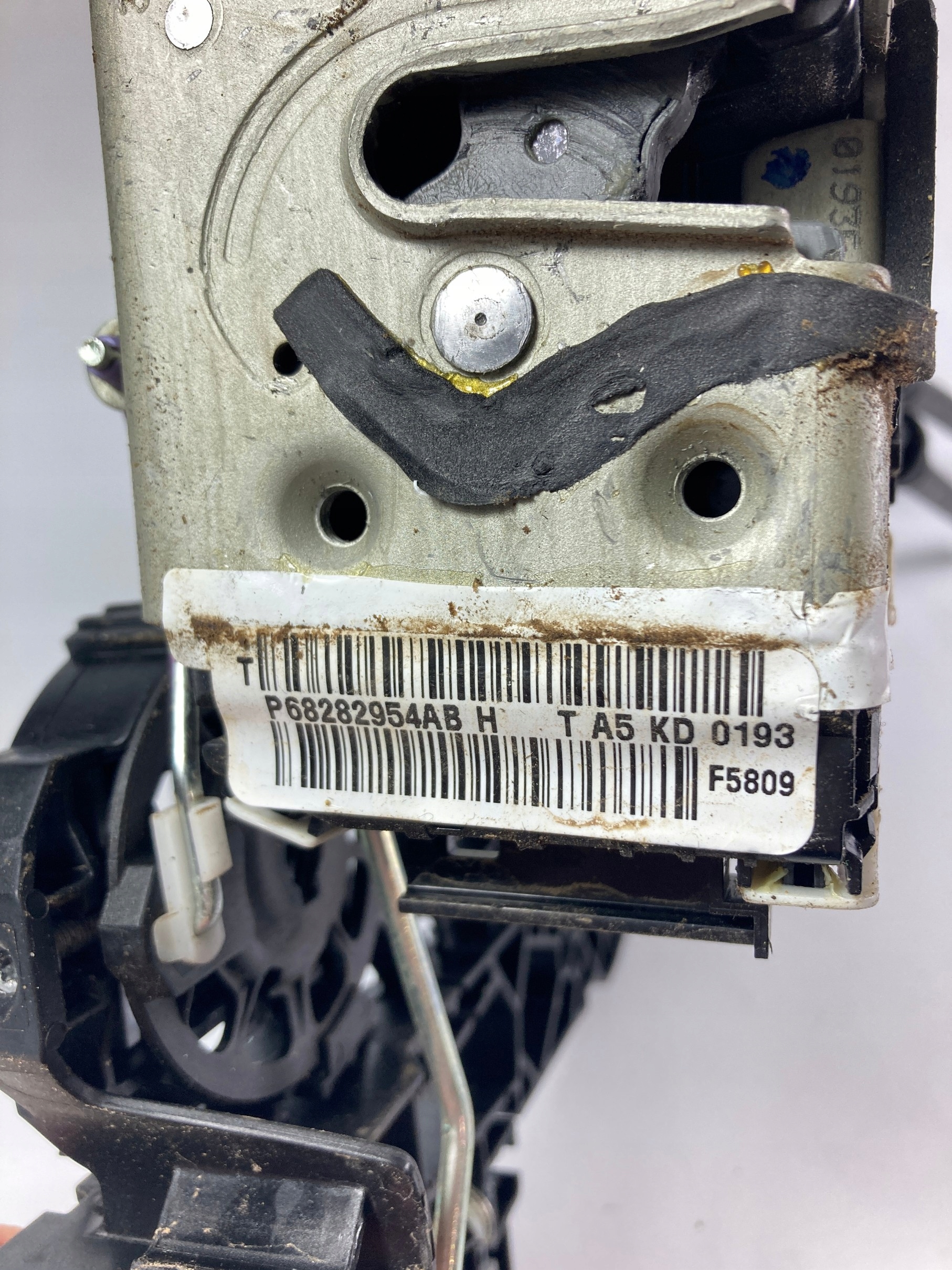 Jeep Wrangler JL lock door right front 2021-26