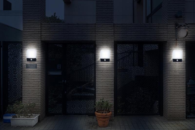 CZARNY KINKIET LAMPA LED ZEWNĘTRZNA ŚCIENNA ELEWACYJNA CZUJNIK RUCHU IP65 Rodzaj gwintu zintegrowane źródło LED