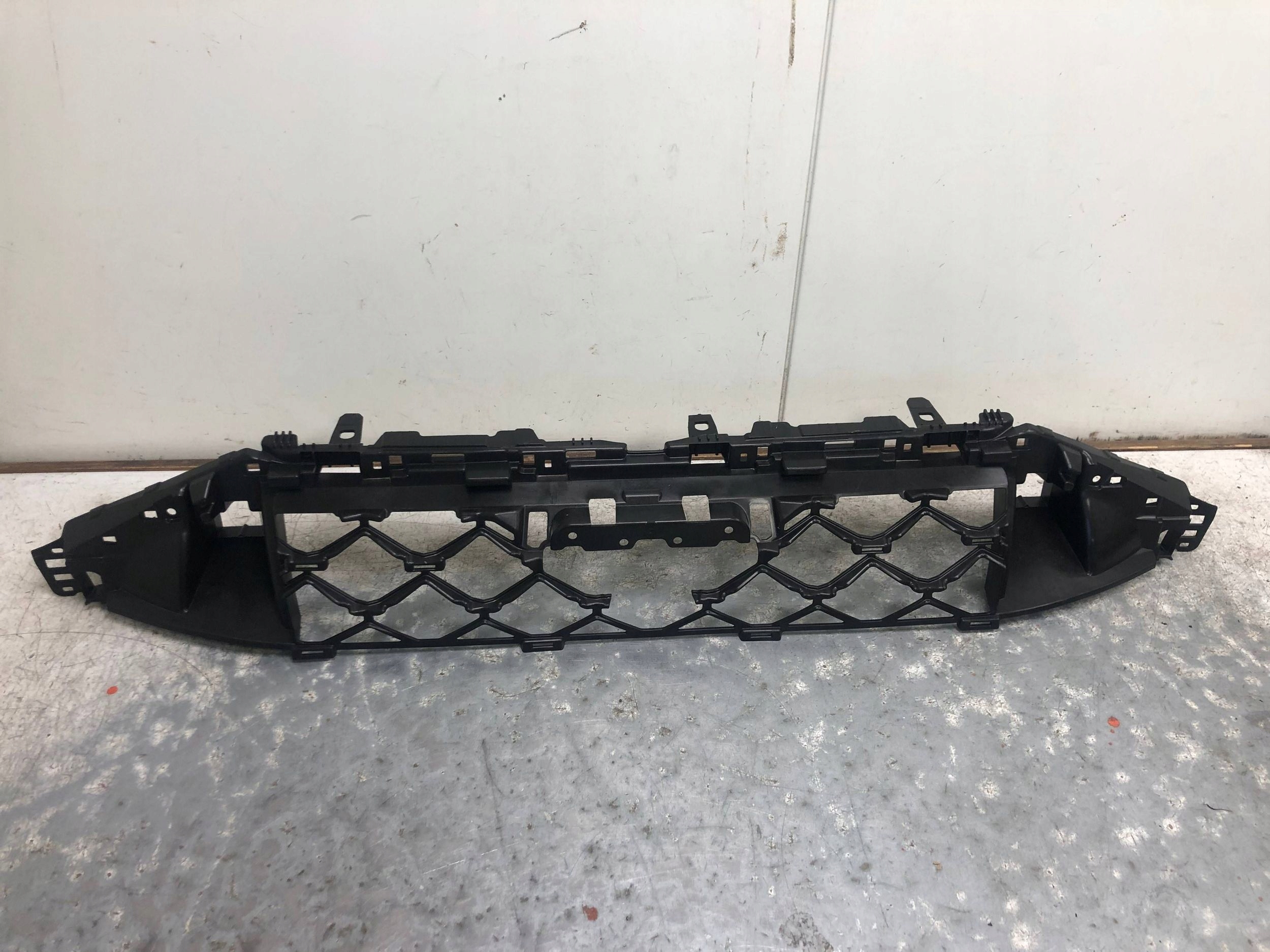 Console Support plaque GRILLA AUDI RS3 8Y LIFT 8Y0853949F