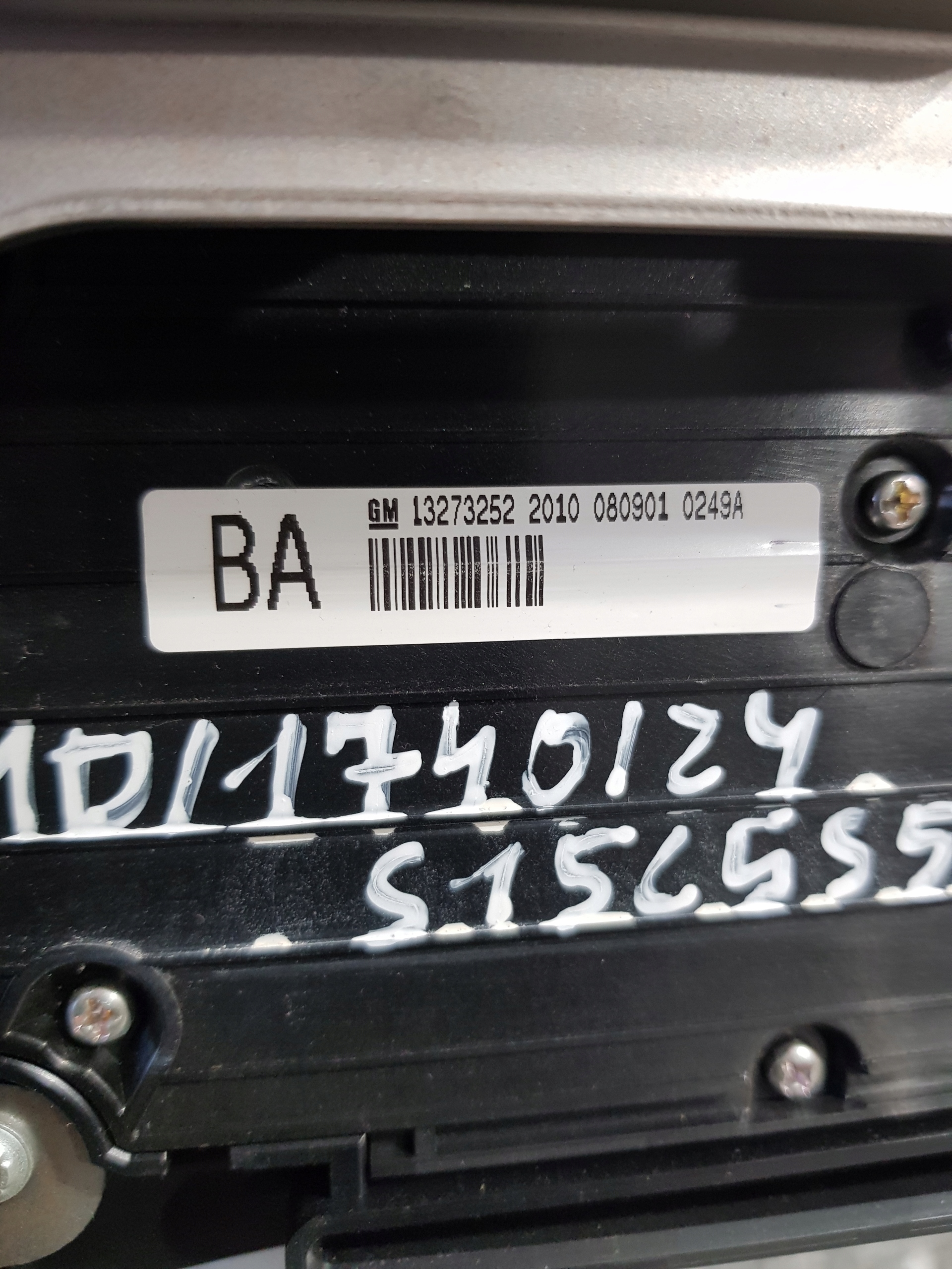 Panel radia klimatizaci Opel INSIGNIA A OE 13273252