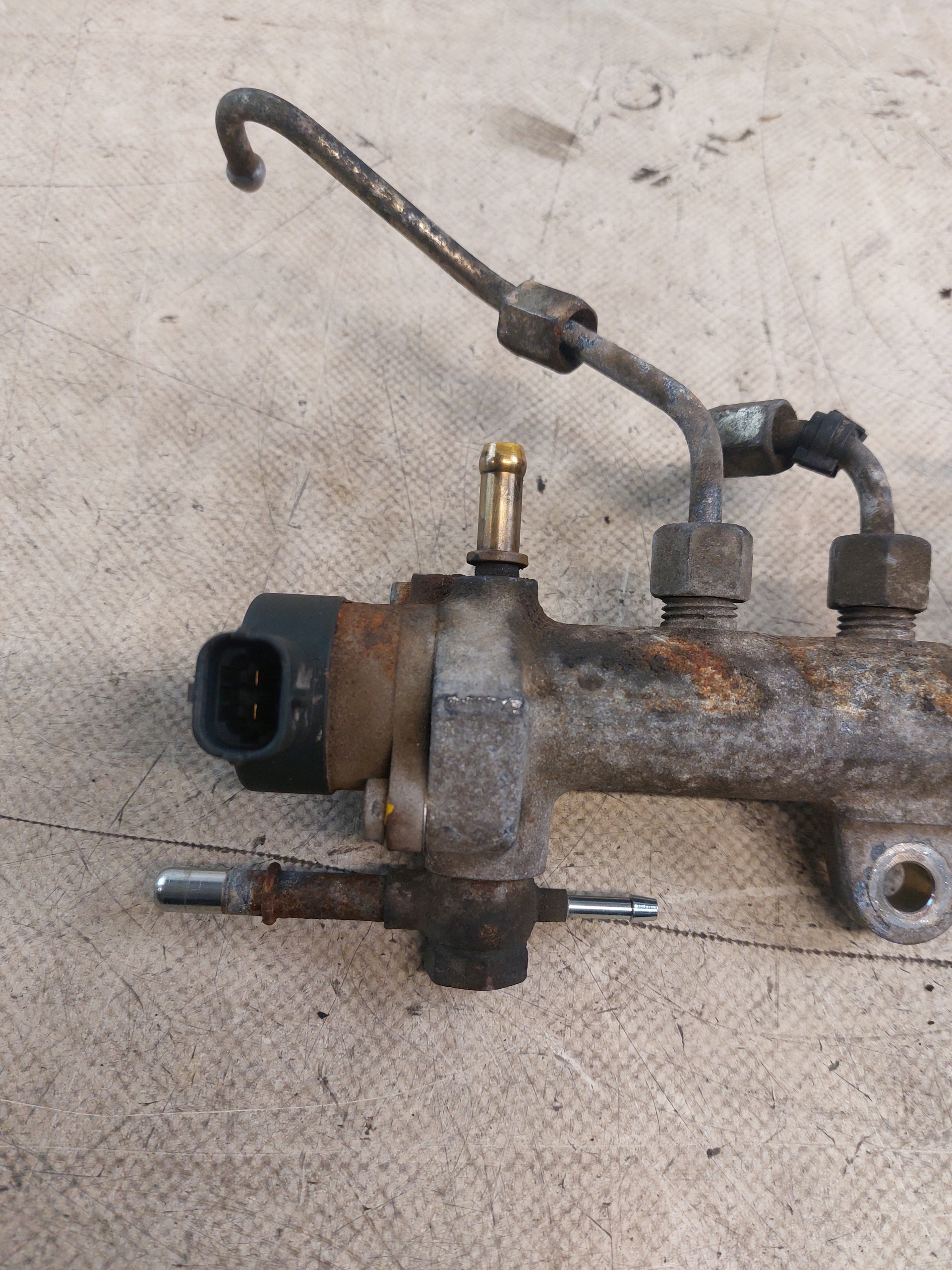 Rampe injection FIAT PUNTO II FL 1.3 MULTIJET