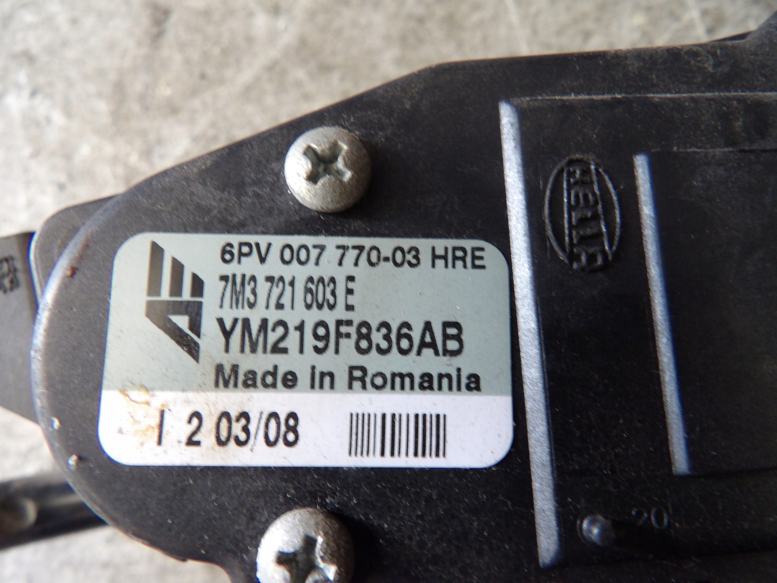 VW Sharan accelerator pedal
